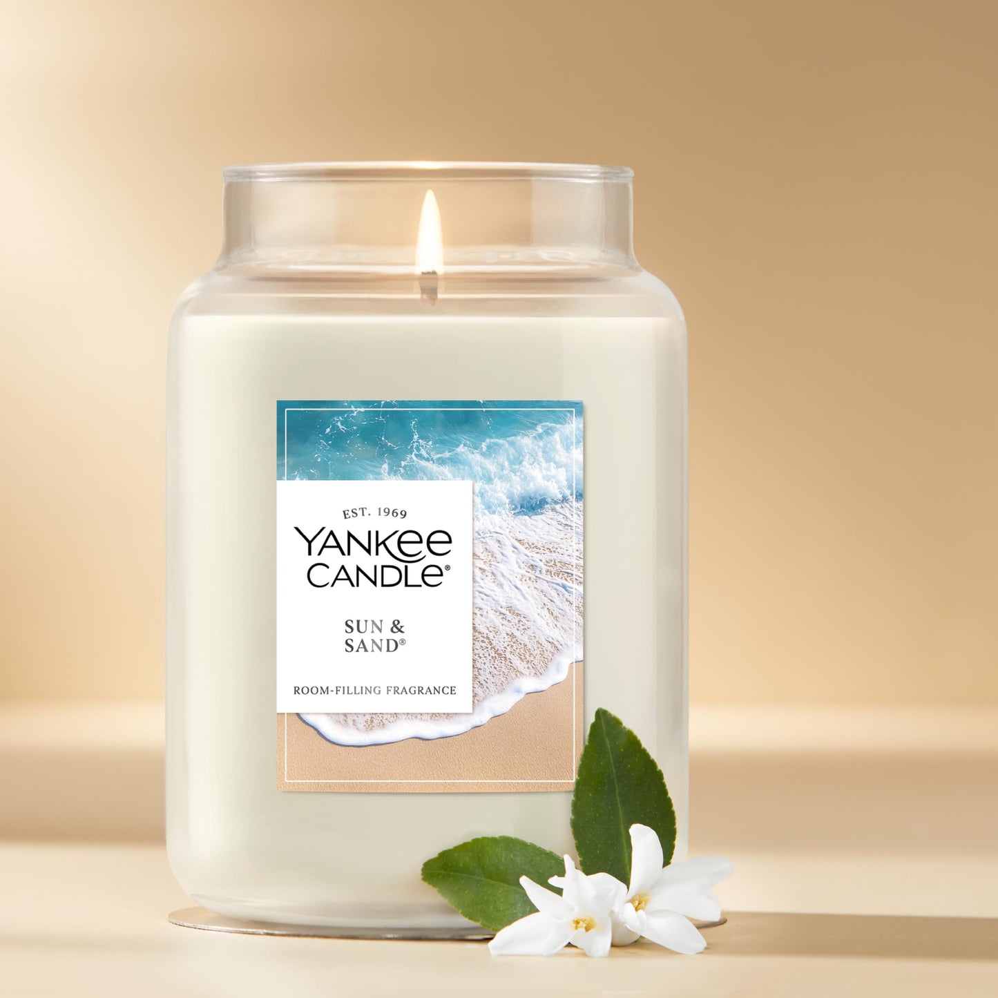 Yankee Candle Sun & Sand Scented Candle, 22oz Large Jar with up to 150 Hour Burn Time, Giftable