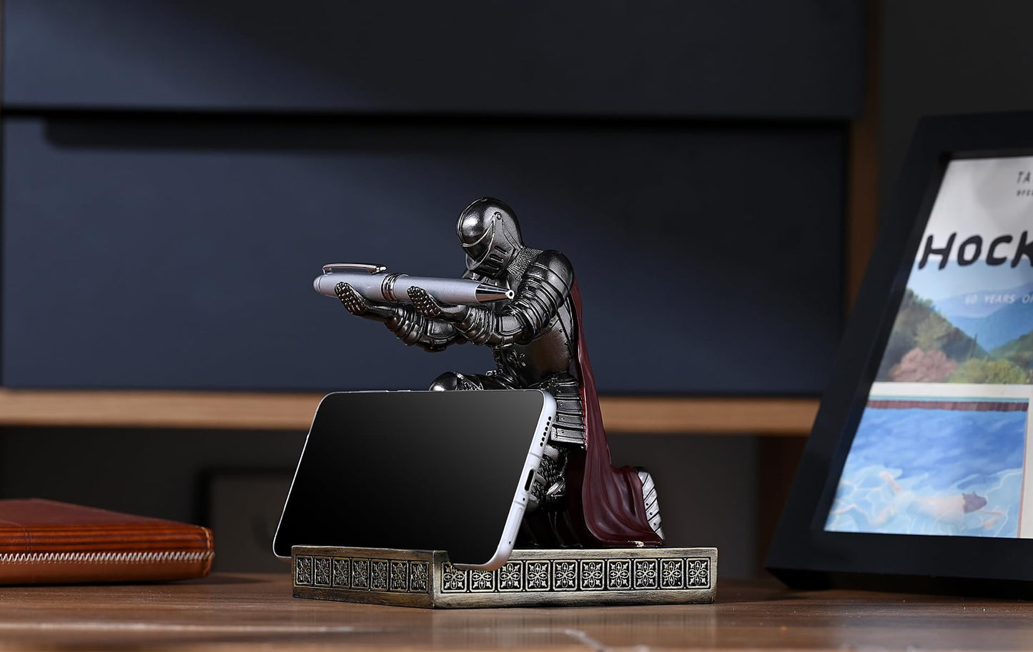 CYXStar Windbreaker Soldier Knight Pen Holder Personalized Desk Accessory, Mobile Phone & Gaming Controller Holder, Device Stand Gift for Medieval Enthusiasts (Iron)