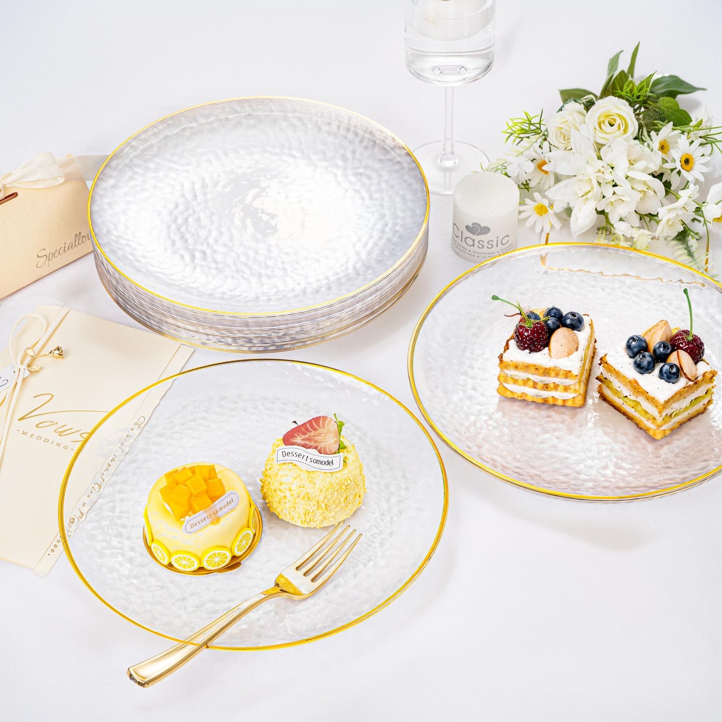 Rubtlamp 100 Pcs Gold Plastic Plates, 10 inch Clear Gold Dinner Plates, Hammer Pattern Design, Fancy Disposable Plate, Heavy Duty Party Plate Ideal for Party