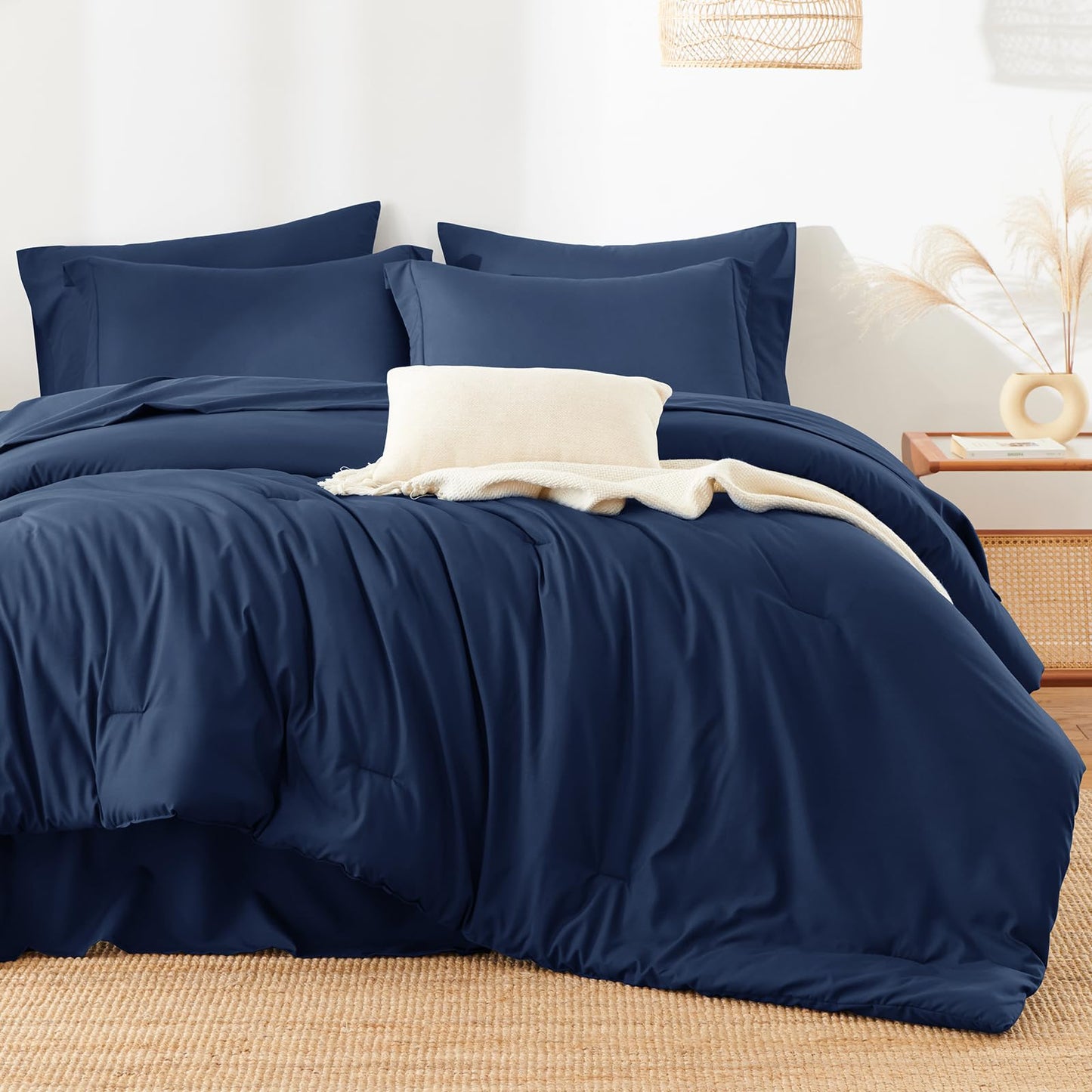 HIMEET Queen Comforter Set - 7 Pieces Bed in a Bag Queen Size, Luxury Comforter Set with Sheets for All Season, Bed Set with Comforter, Flat Sheet, Fitted Sheet, Pillowcases & Shams, Navy Blue