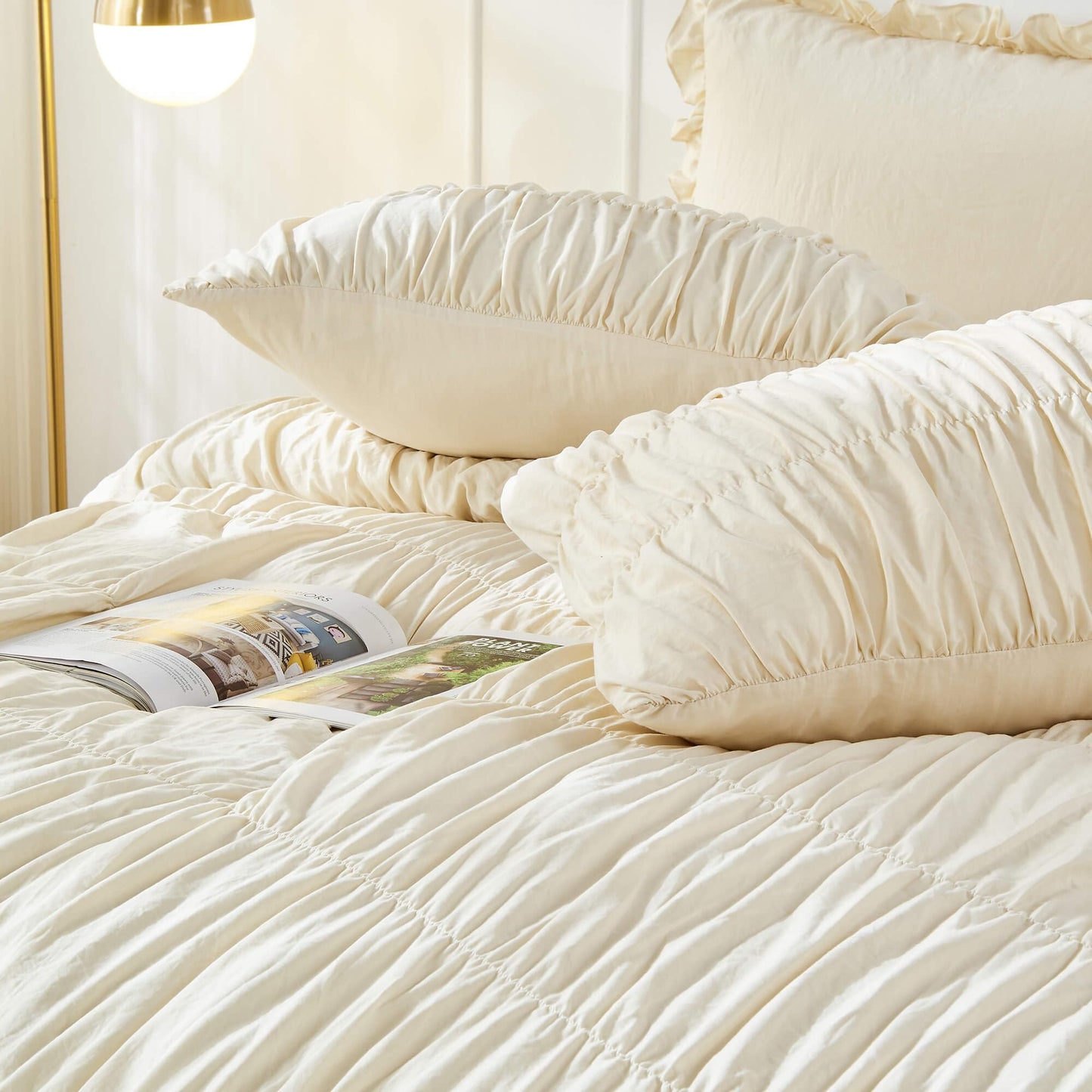 Bonlino Queen Comforter Set - Ruched Comforter Queen Size Bed Set Boho Shabby Chic Bedding for Bedroom Comforter Fluffy 3 Piece Ruffle Comforter Set with Pillow White Bedding Soft