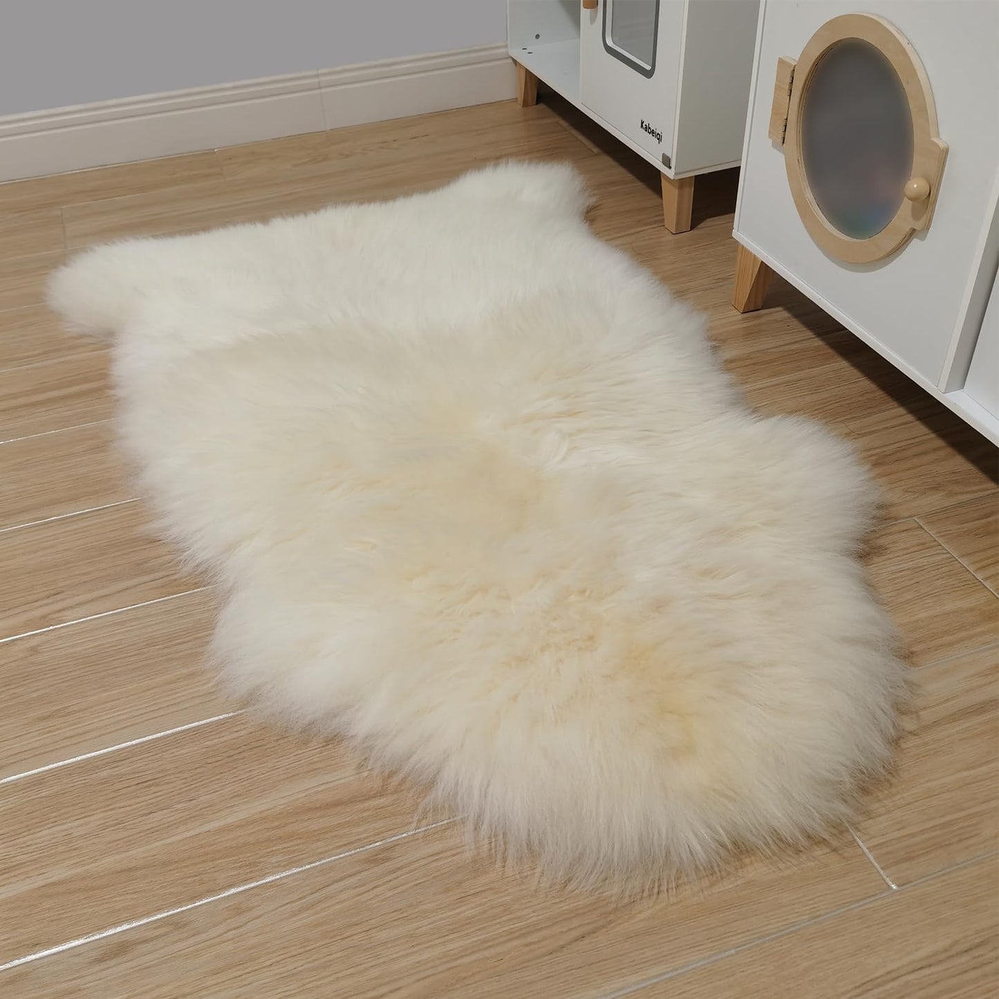 Kopal Genuine Australian Sheepskin Rug, Real Lambskin Area Rug, 2x3 ft Single Pelt, Natural White