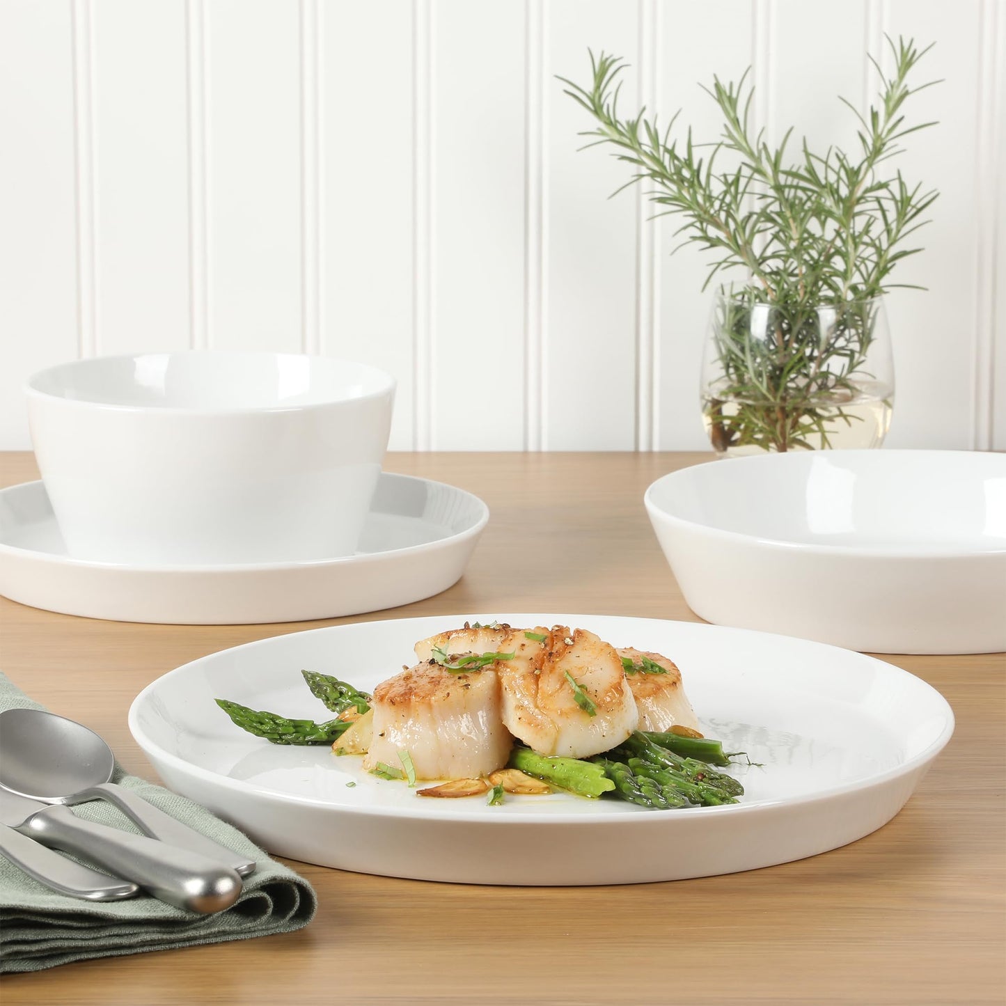 Martha Stewart Selma Chip & Scratch Resistant Dinnerware Set Service for 4 (16pcs) – White Plates and Bowls, Durable Dishwasher and Microwave Safe Dishes Set for Everyday Use