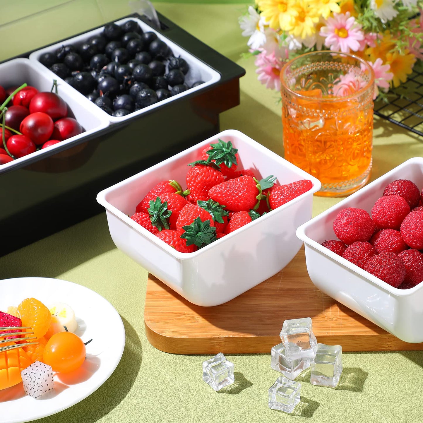 Zhehao 2 Pcs Ice Cooled Condiment Serving Container Chilled Garnish Container with Lid Plastic Fruit Veggie Condiment Caddy Organizer for Outdoor Parties Beach Iced Drinks