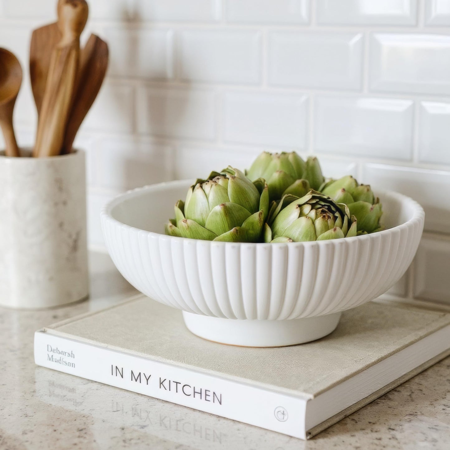 Decorative Concrete Fruit Bowl For Kitchen Counter Or Table Decor – Premium Quality Large Key Bowl Elevates Your Modern/Farmhouse Home Decoration, Showcasing Fruit or Seasonal Centerpieces in Style
