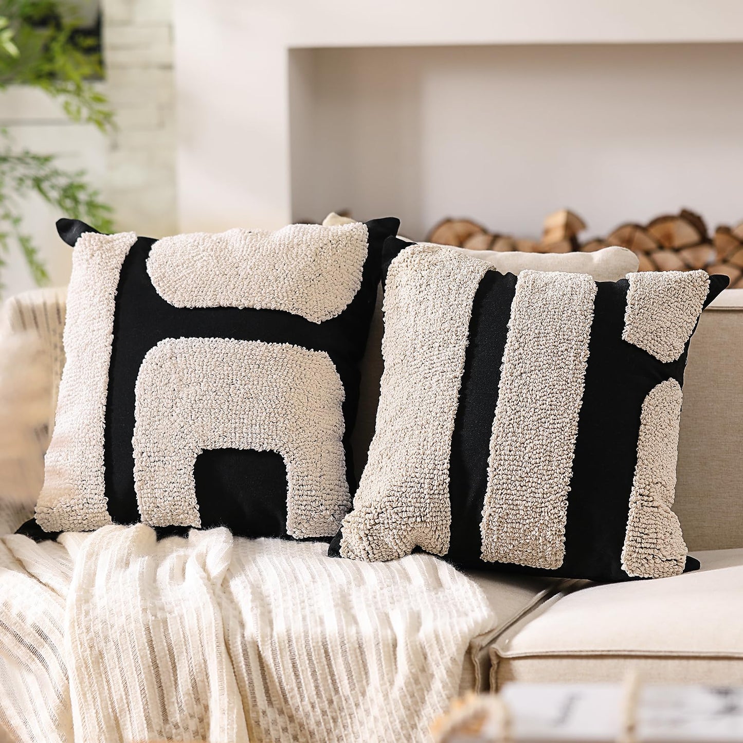 Oudain 2 Pcs Black and White Tufted Pillow Covers Boho Chunky Geometric Decorative Throw Pillow Case 18 x 18 Inches Abstract Pillowcases for Bed Couch(White, Black, Classic Style)
