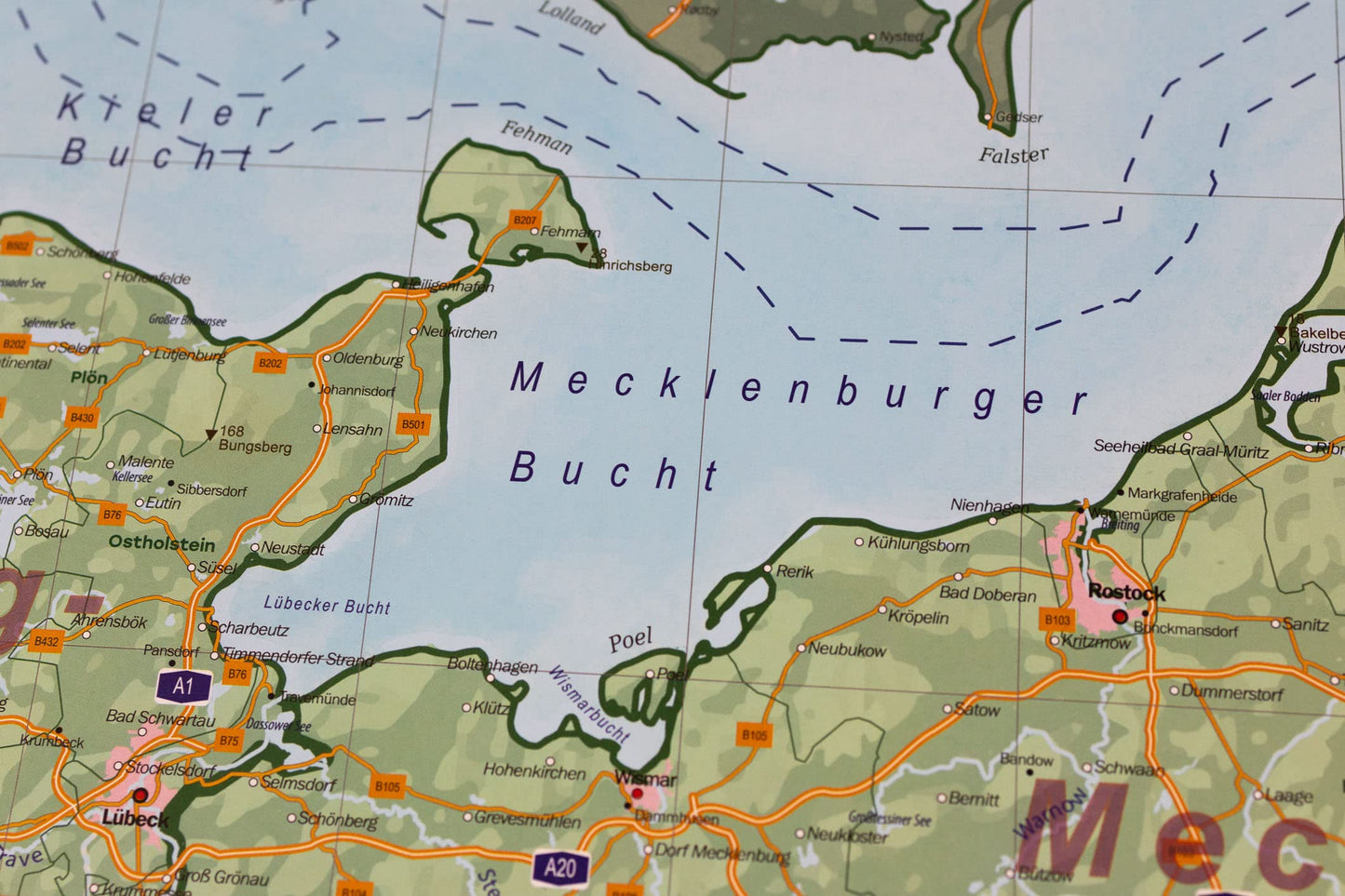 Large map of Germany with full lamination (wall map) 39.4 x 55.1 inches, German states and counties, highways, airports