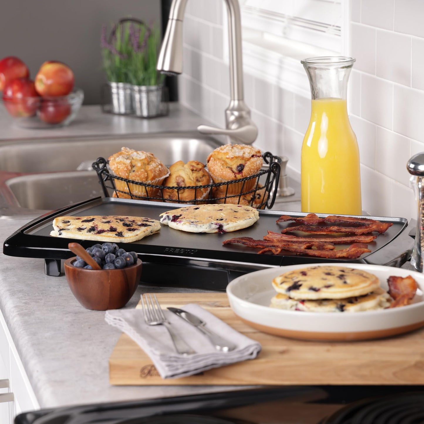 Presto 07030 Cool Touch Electric Griddle