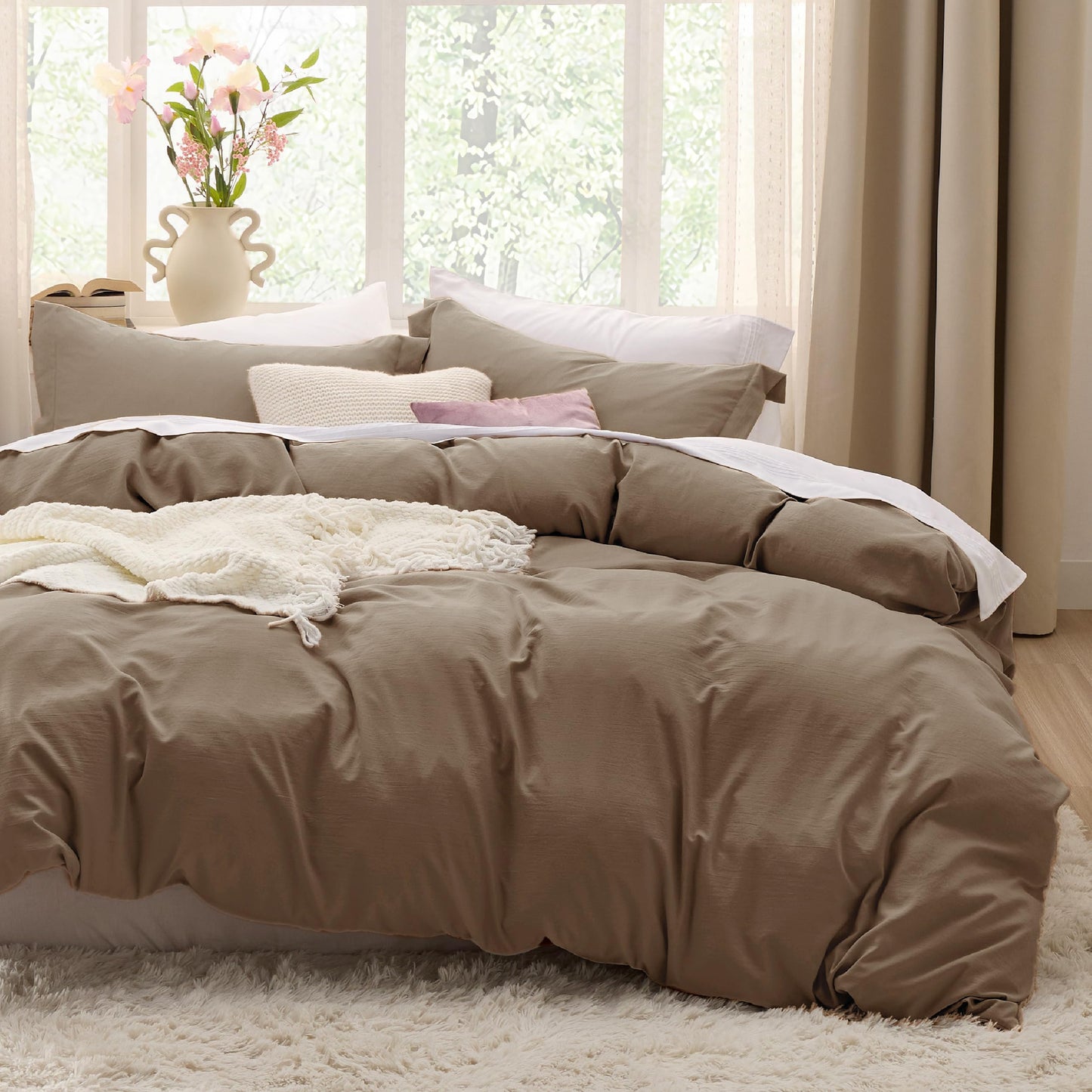 Bedsure Brown Oversized King Duvet Cover - 3 Pieces Prewashed Cotton-Like Polyester Extra Soft Bedding Set, Includes 1 Duvet Cover 120x98 Inches with Zipper Closure & 2 Pillow Shams, No Comforter