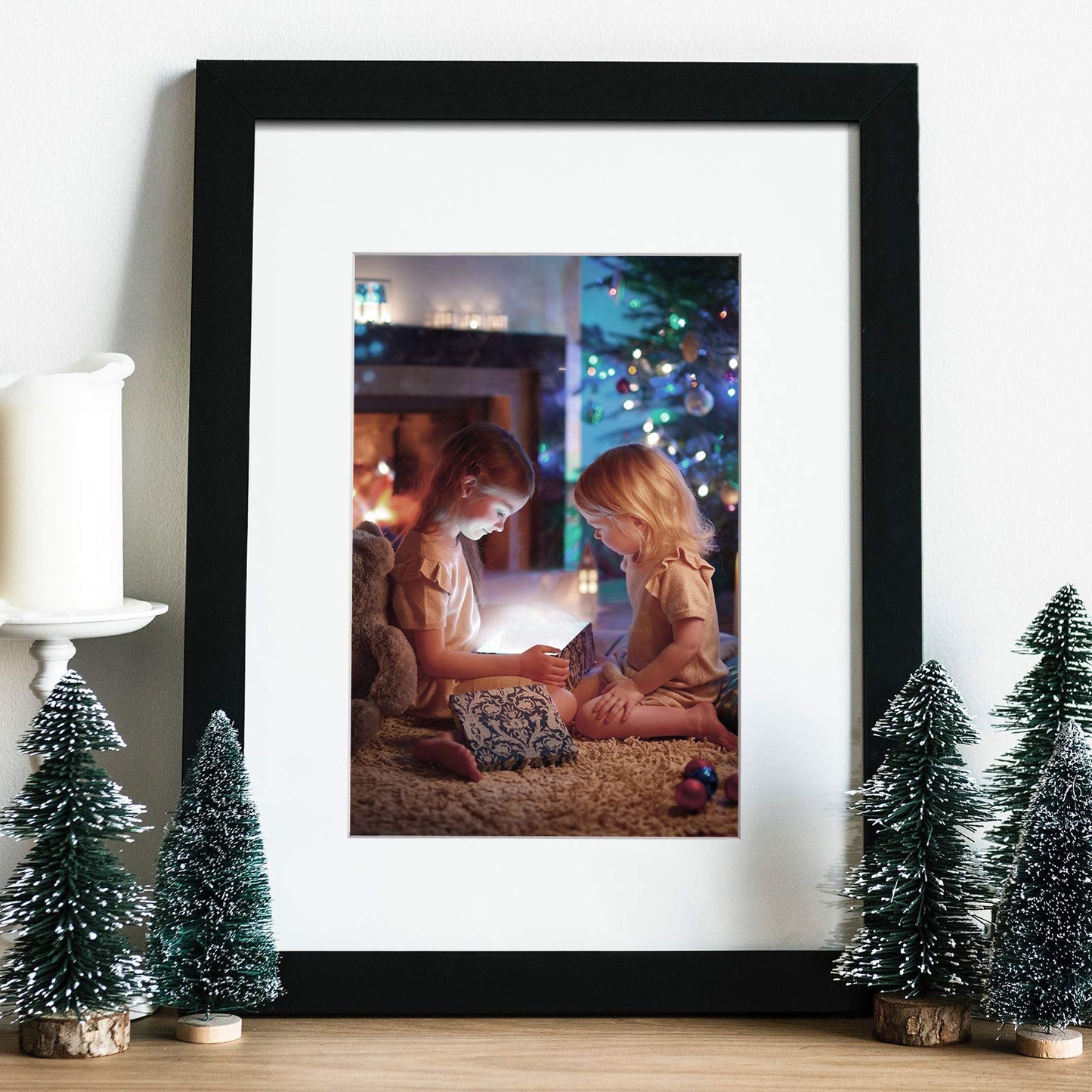 Egofine 11x14 Picture Frames Set of 4, Made of Solid Wood Covered by Plexiglass 5x7 and 8x10 with Mat or 11x14 without Mat, for Table Top Display and Wall Mounting Photo Frame Black