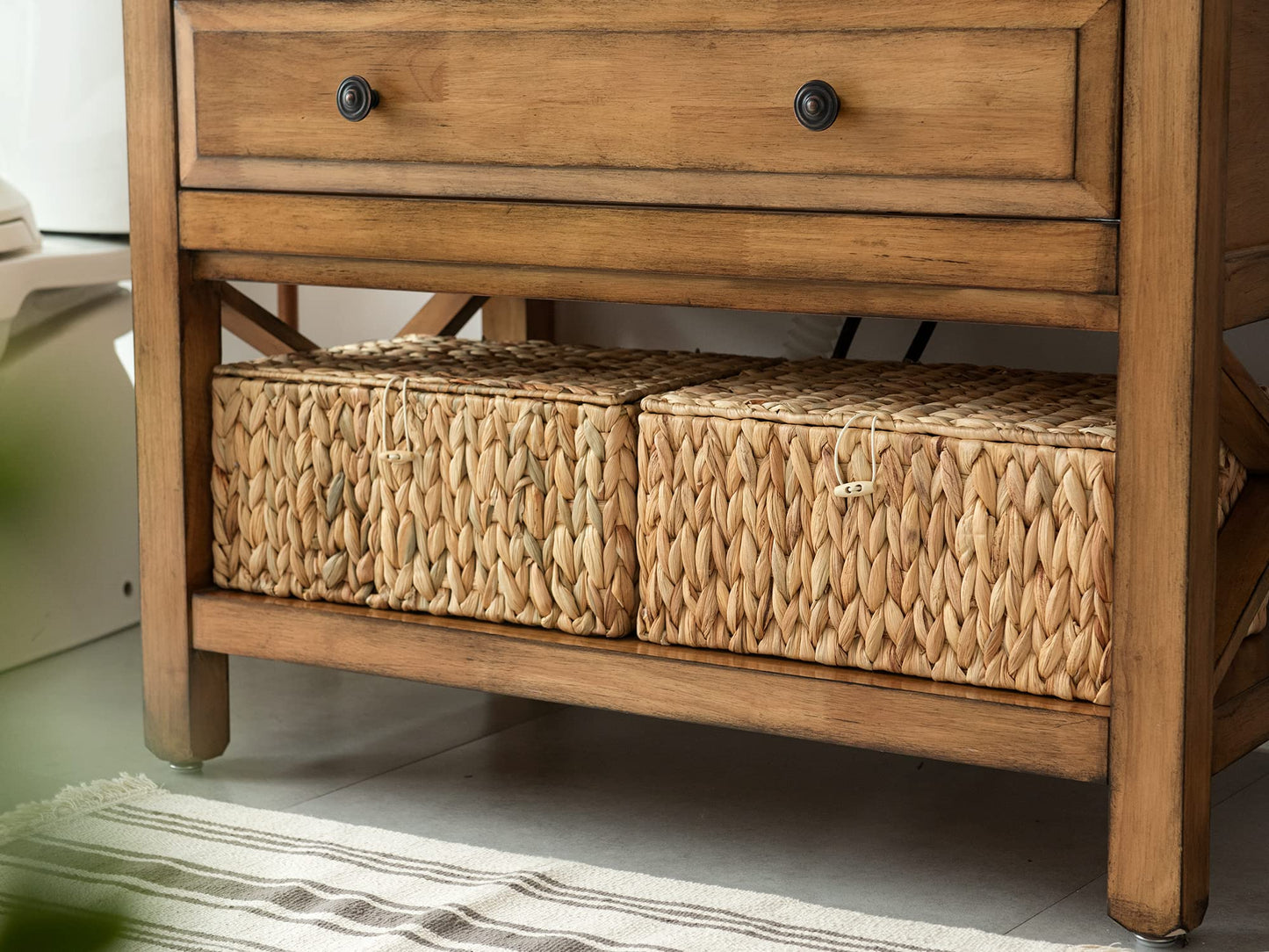 StorageWorks Large Water Hyacinth Baskets for Organizing, Wicker Basket with Lid for Shelves, Storage Basket with Lid and Built-in Handles, 1 Pack