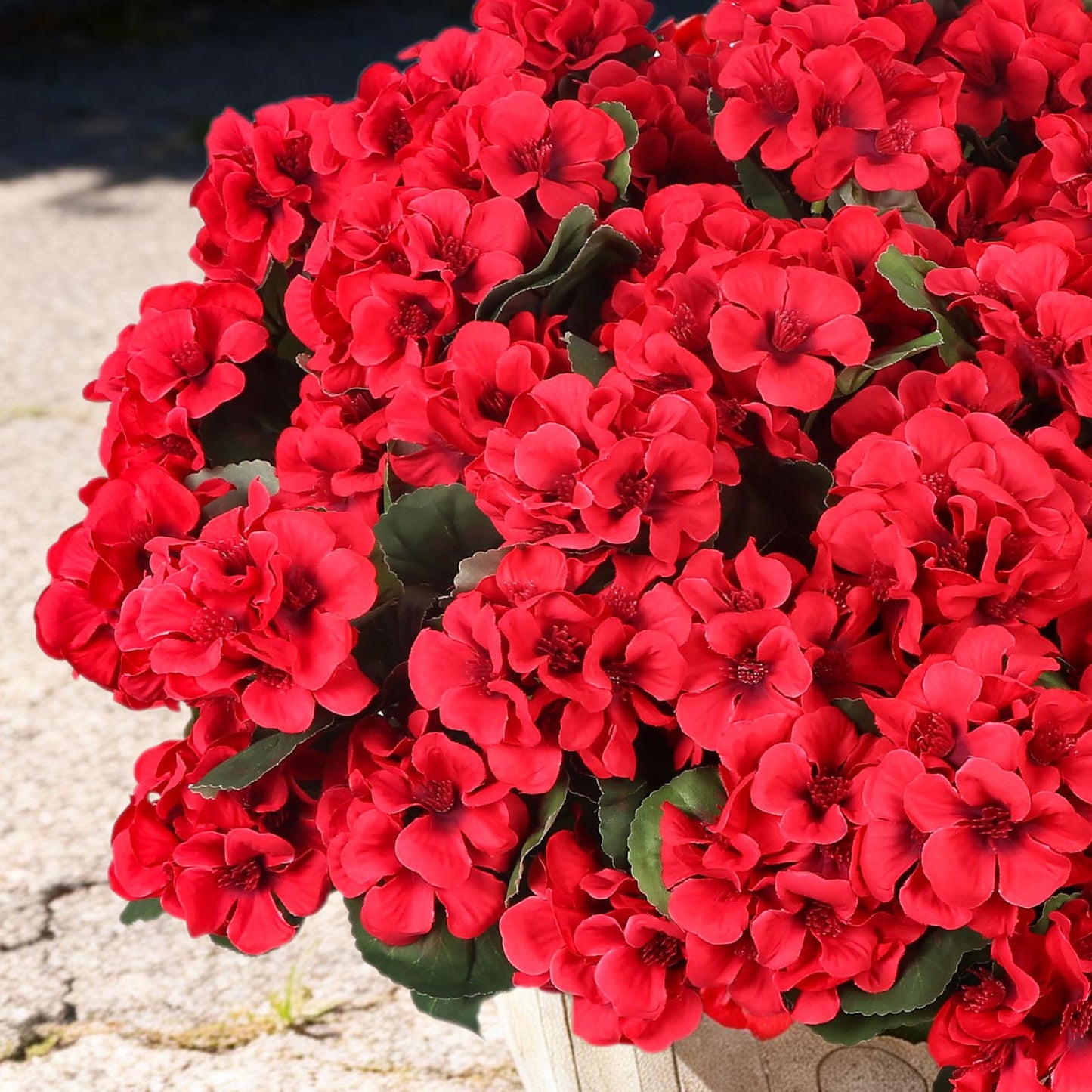 PABREY 12 Pcs Artificial Flowers for Outdoors, Faux Silk Geraniums Flowers UV Resistant Fake Flowers Outdoor Plants for Front Porch Yard Patio Garden Home Decor (12, Red)