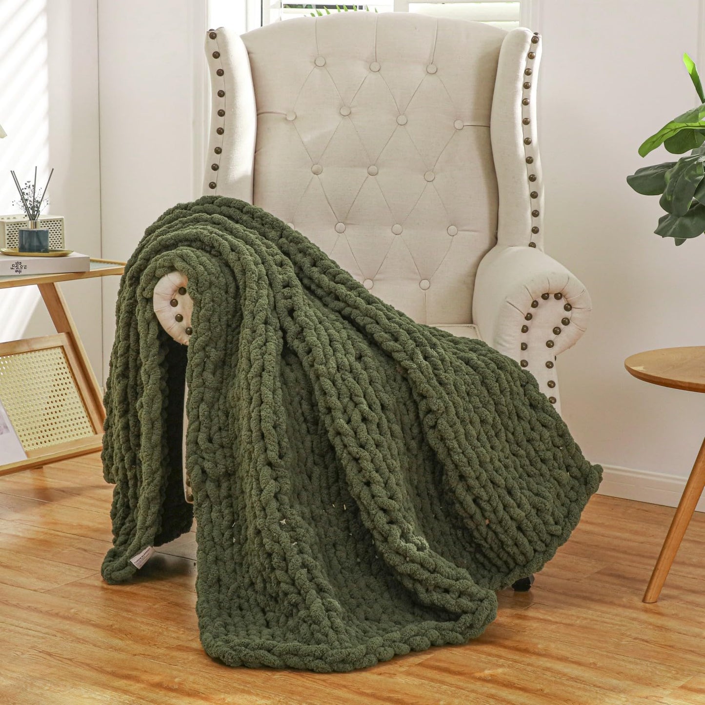 WESHIONGOO Chunky Knit Blanket Throw 51"×63" Knitted Throw Blankets for Couch Bed Fluffy Soft Blanket with Jumbo Chenille Yarn Thick 100% Handmade (Olive Green)