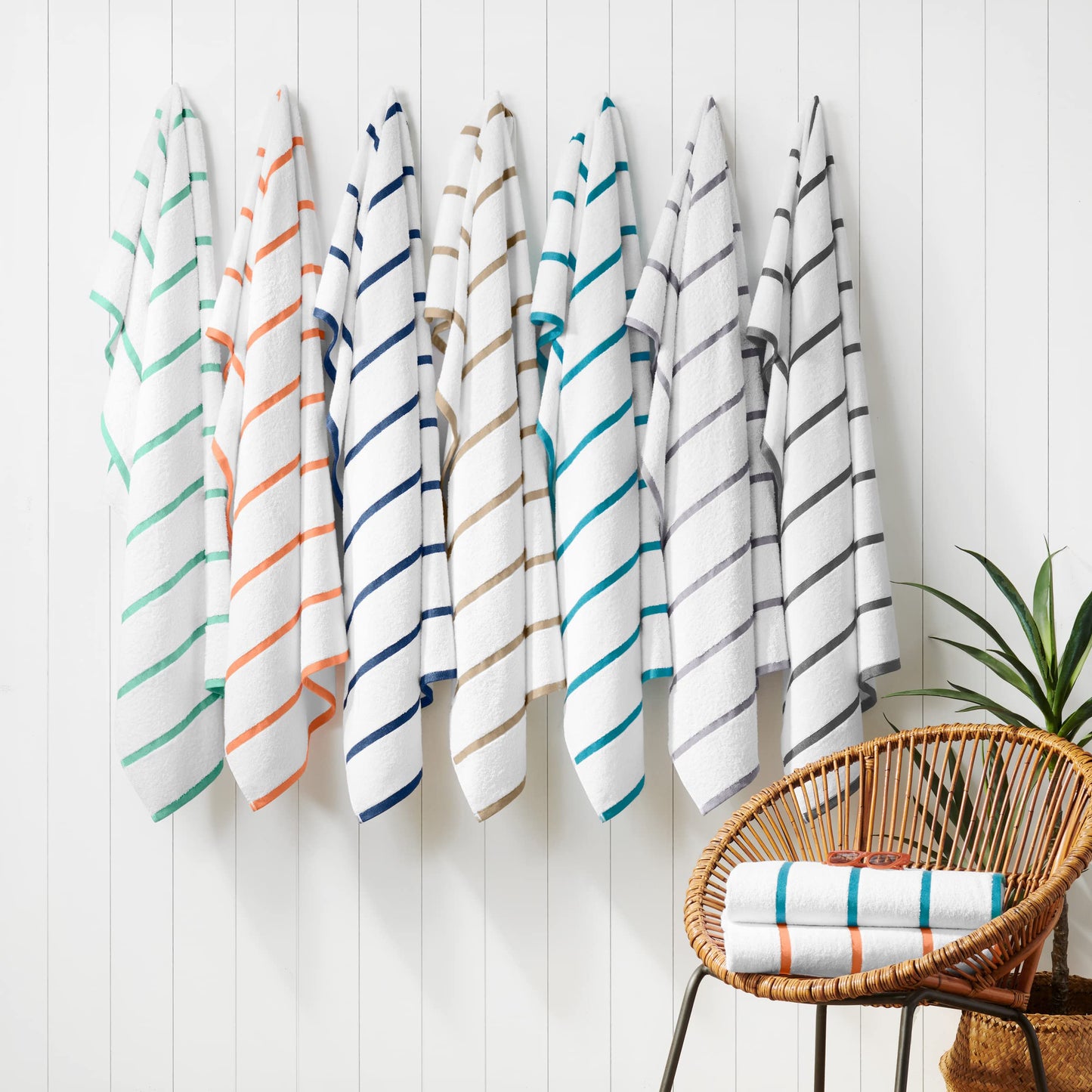Arkwright Las Rayas Striped Beach Towel - Pack of 4 - Soft Plush Quick Dry White Cotton Terry Towels Set for Pool, Swim, and Hot Tub, 480 GSM Thick & Absorbent, 30 x 60 in, Beige