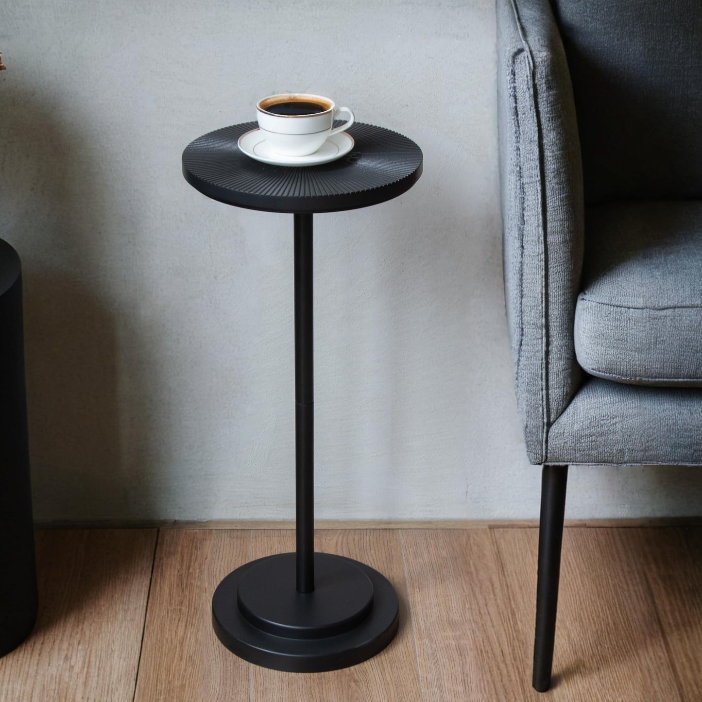 COVLON Drink Table, Carved Table Top Martini Table, Small Side Table, Weighted Base Pedestal Table for Living Room, Bedroom, Small Space, Modern, Black