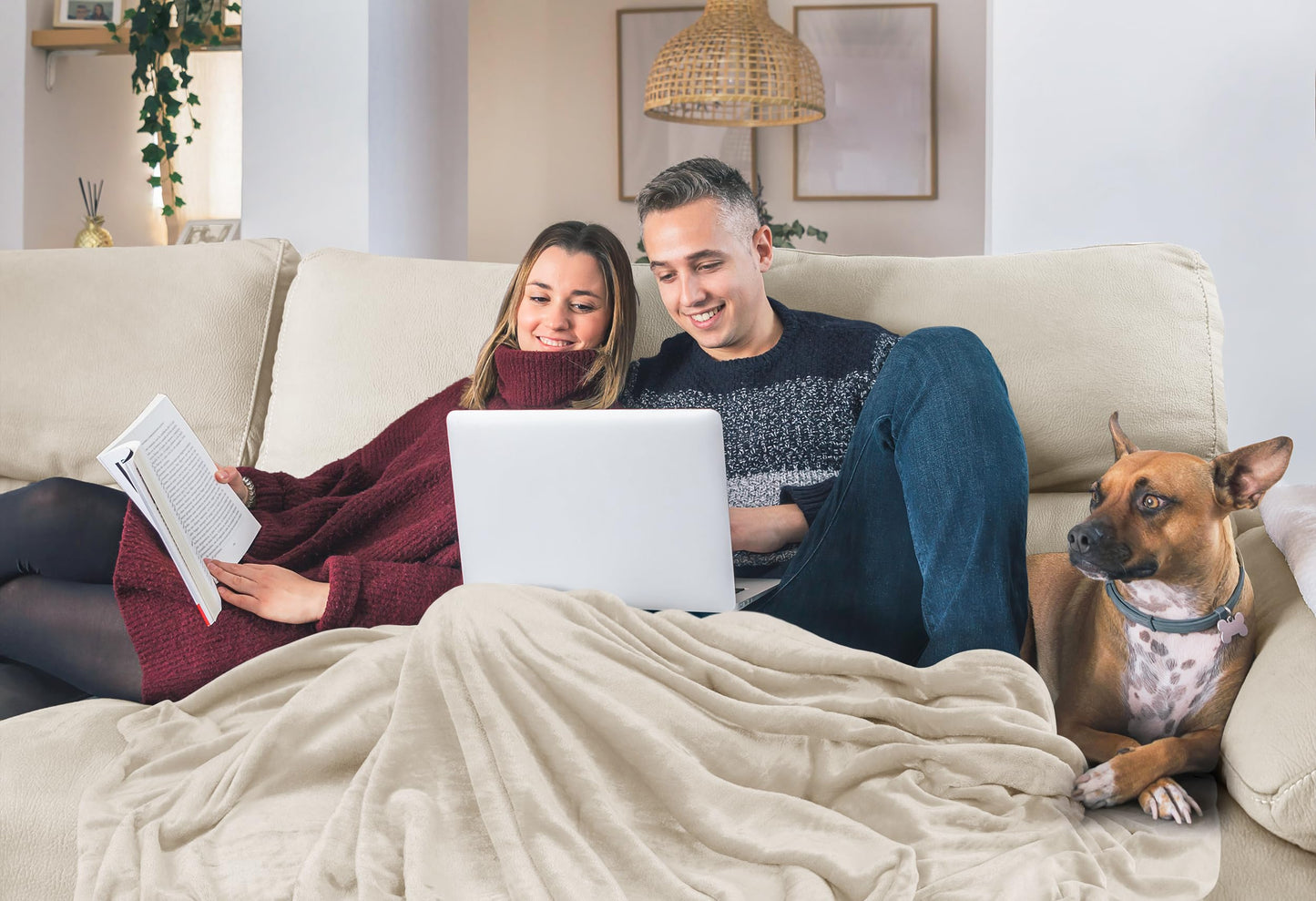 Utopia Bedding Fleece Blanket Queen Size Linen (90x90 Inches) Ultra Soft Warm Lightweight Microfiber Breathable Anti-Static Cozy Bed Blanket, All-Season Home Decor Gift for Men & Women