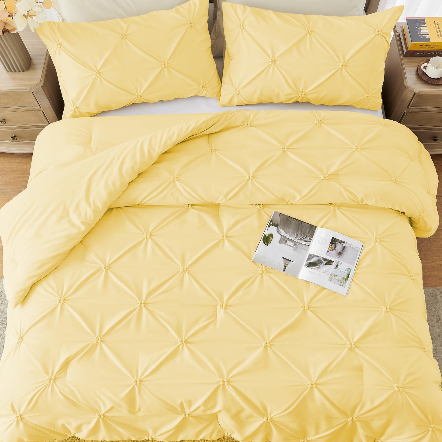 UNIKOME Queen Comforter Set Yellow - Ultra Soft Boho Pintuck Down Alternative Bedding Set for All Seasons, 3 Pieces Lightweight Warm Pinch Pleat Bed Set with Comforter, 2 Pillowcases