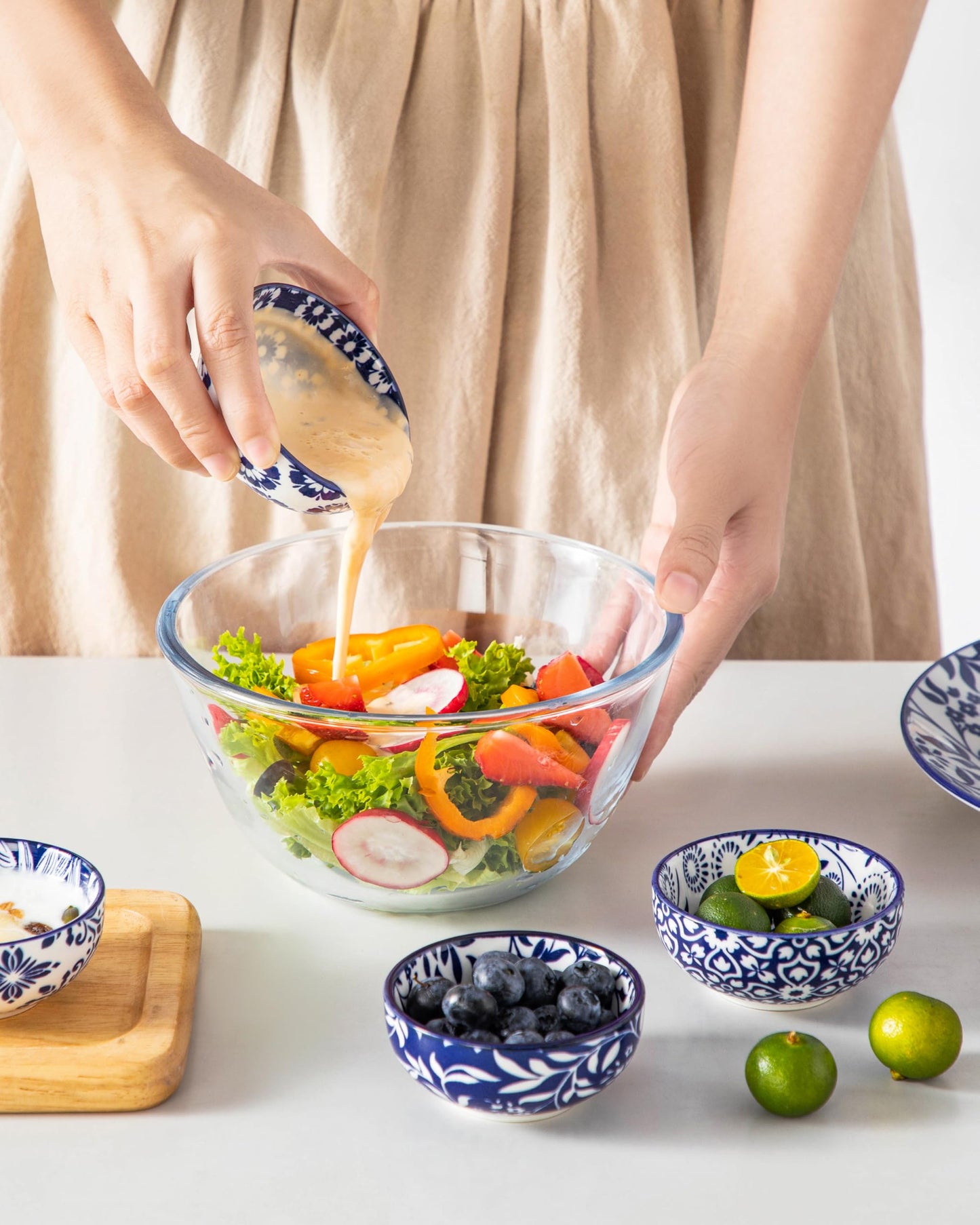 vancasso 2.7 Oz Ceramic Mini Dipping Bowls Set of 6, 3 Inch Small Dip Bowls for Sauce, Soy Sauce, Sushi, Condiments & Side Dishes, Chinoiserie Floral Style, Microwave & Dishwasher Safe, SELENE Series