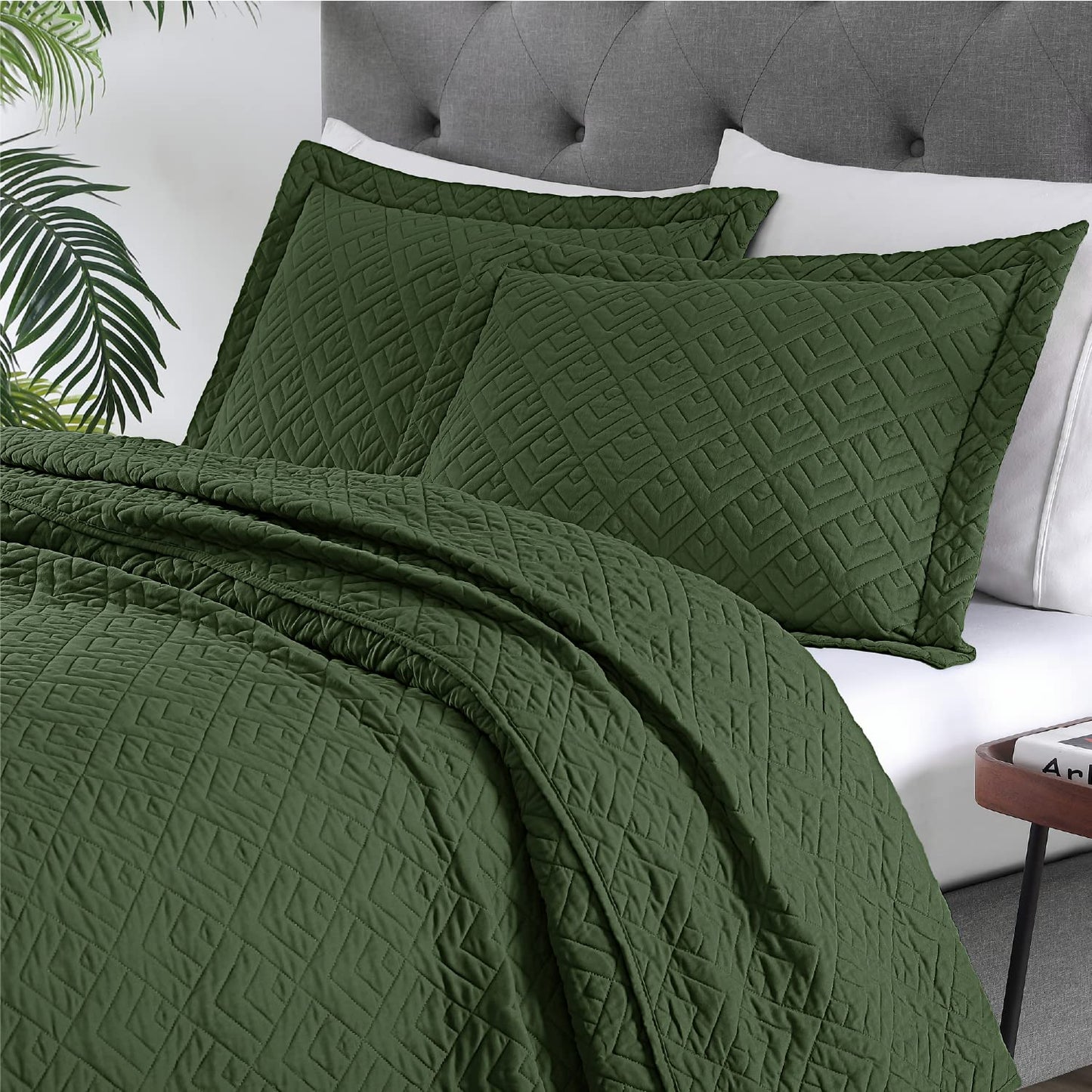 EXQ Home Quilt Set King Size Olive Green 3 Piece,Lightweight Soft Coverlet Modern Style Squares Pattern Bedspread Set(1 Quilt,2 Pillow Shams)