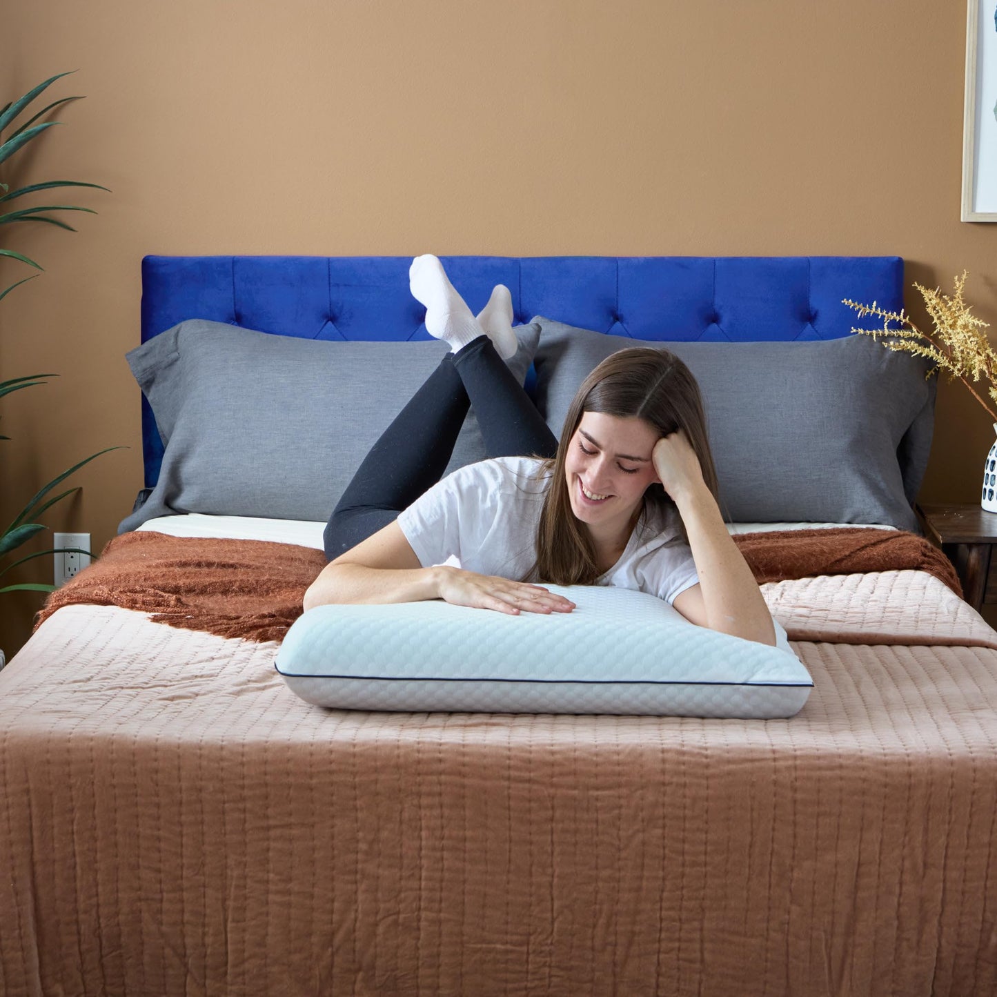 Weekender Gel Memory Foam Pillow - Standard Size - 1-Pack - Medium Firm Feel - Neck and Shoulder Support - Side & Back Sleepers - Home, Hotel, & Hospital Essentials - CertiPur Certified