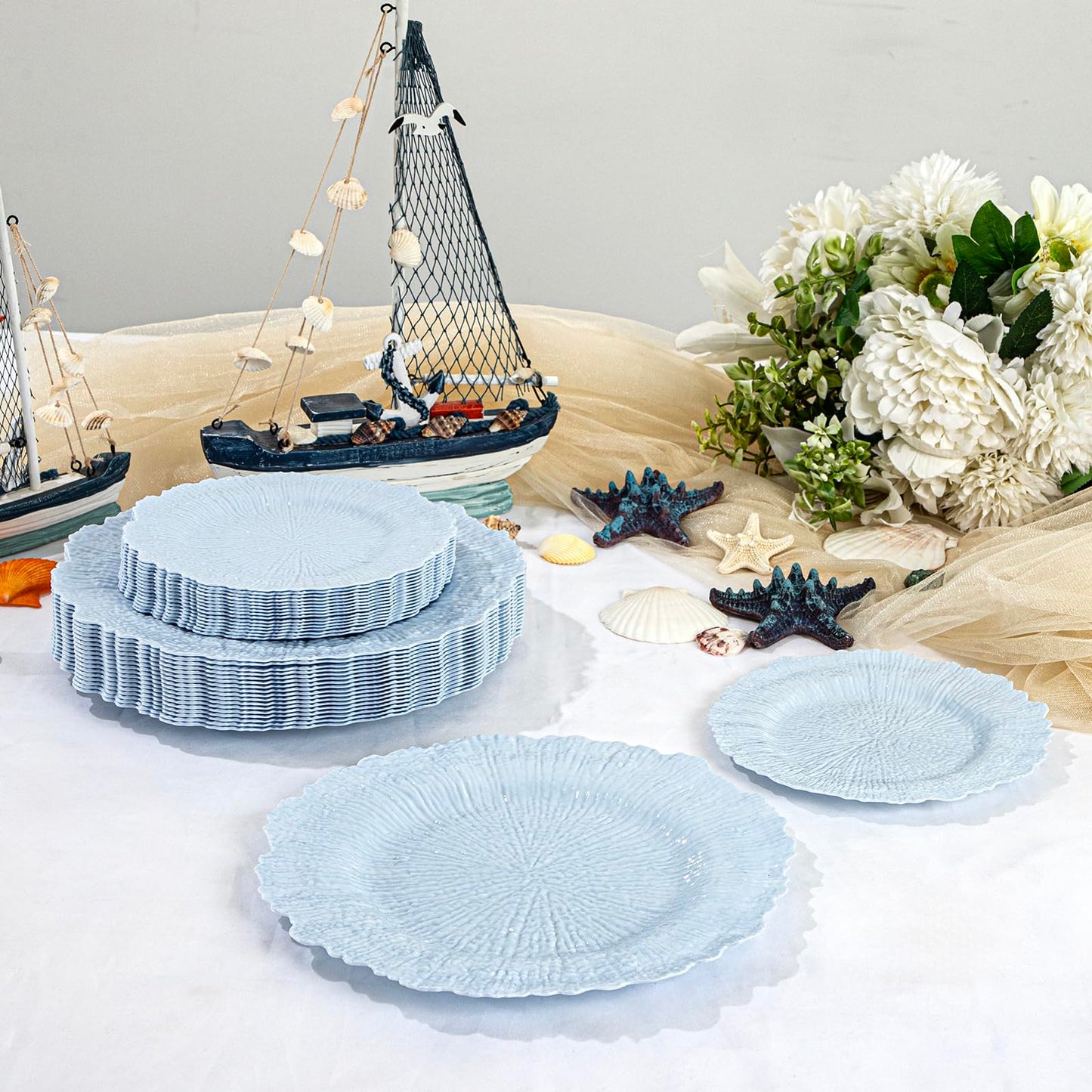 DaYammi 60Pcs Blue Plastic Plates - Light Blue Pates Disposable & Reusable - Heavy Duty Plastic Plates for Party Including 30 Dinner Plate,30 Dessert Plate for Weddings, Birthdays, Dinner Parties
