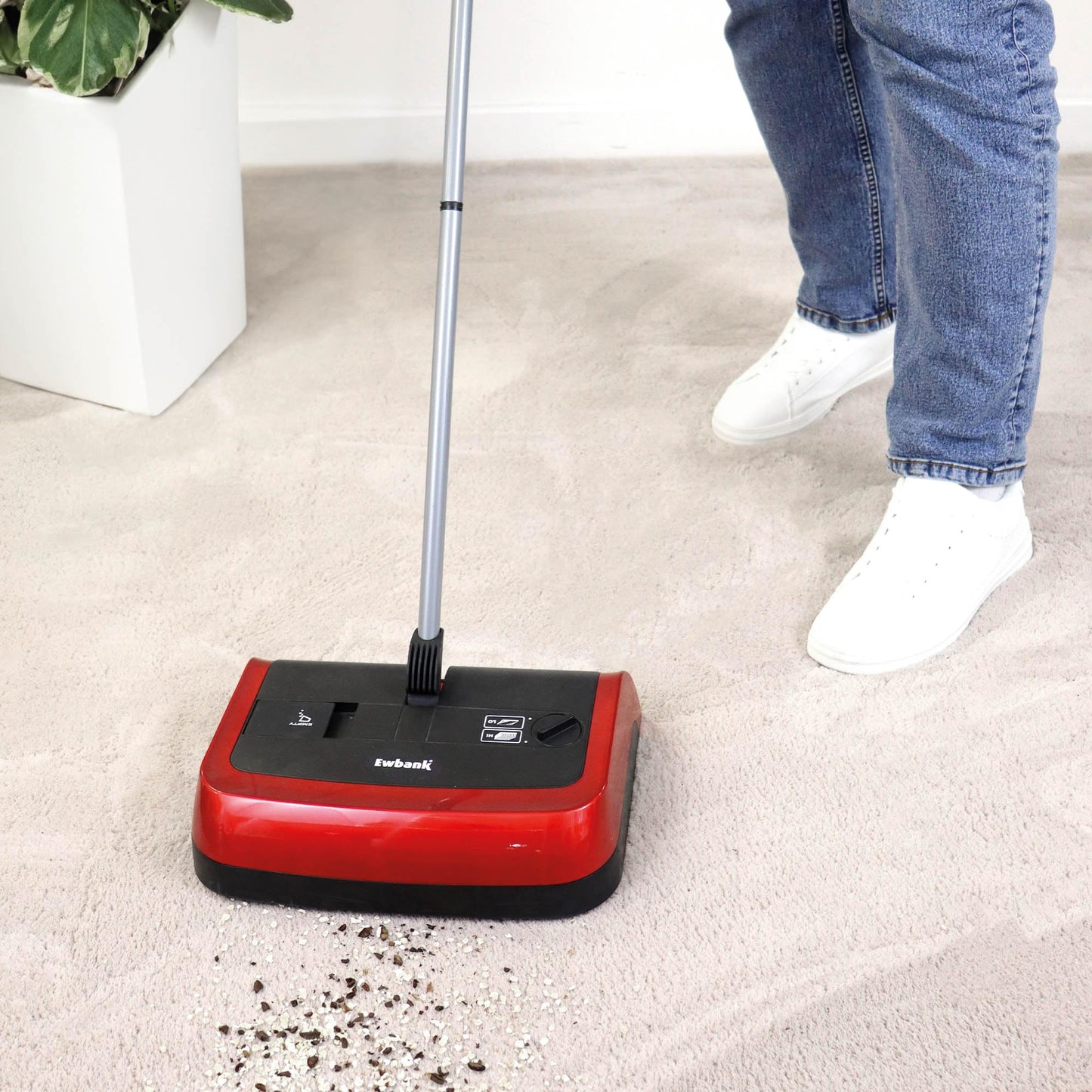 Ewbank Evolution Multi Surface Cordfree Non-Electric Portable Hardwood Floor and Carpet Sweeper with Adjustable Height