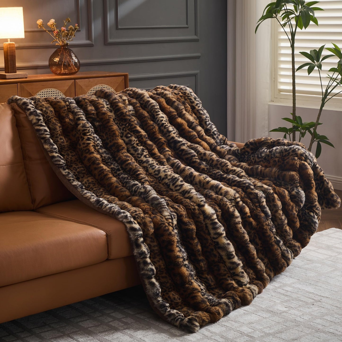 RYNGHIPY Faux Fur Blankets for Couch Bed Fluffy Warm Thick Throw Blanket for Bedroom Living Room Soft Cozy Plush Decorative Bubble Furry Blanket Cheetah Print Blanket (Leopard-Coffee, 51''x63'')