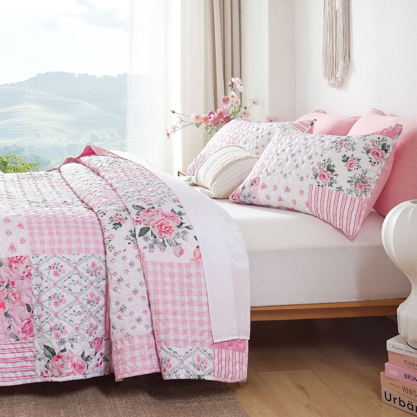 YIKUSH Floral Quilt Set King Size – Ultra Soft Lightweight Bedspread, 3 Piece Pink Bedding Set (104"x90") with Pillowcases (20"x36"), All Season Coverlet for Bedroom & Guest Room
