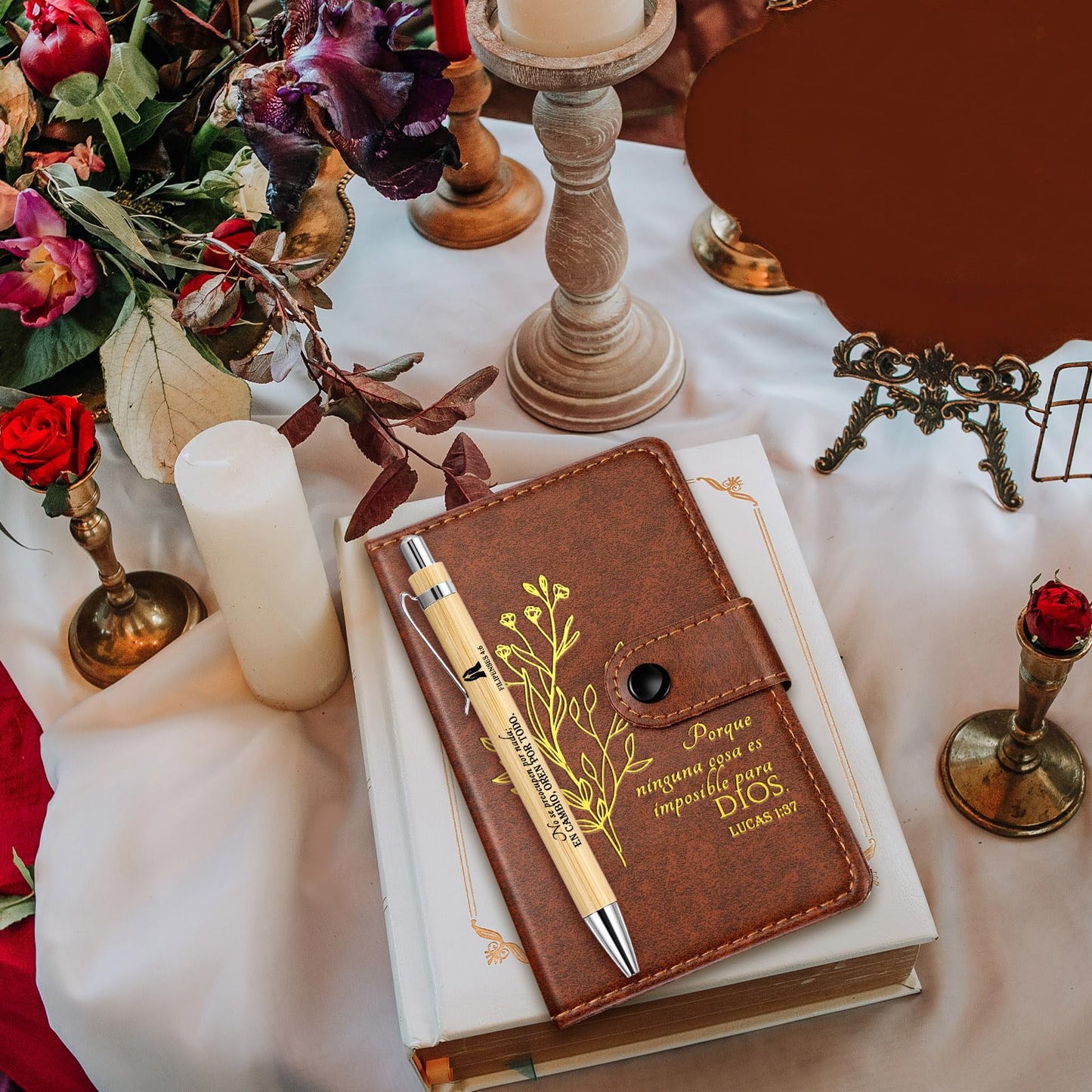 Spakon 60 Pcs Father's Day Christian Gifts Bulk Leather Prayer Journal Religious Scripture Notebook with Bible Verse Pens for Graduation Coworker Women Men Church Members (Spanish Bible Words)