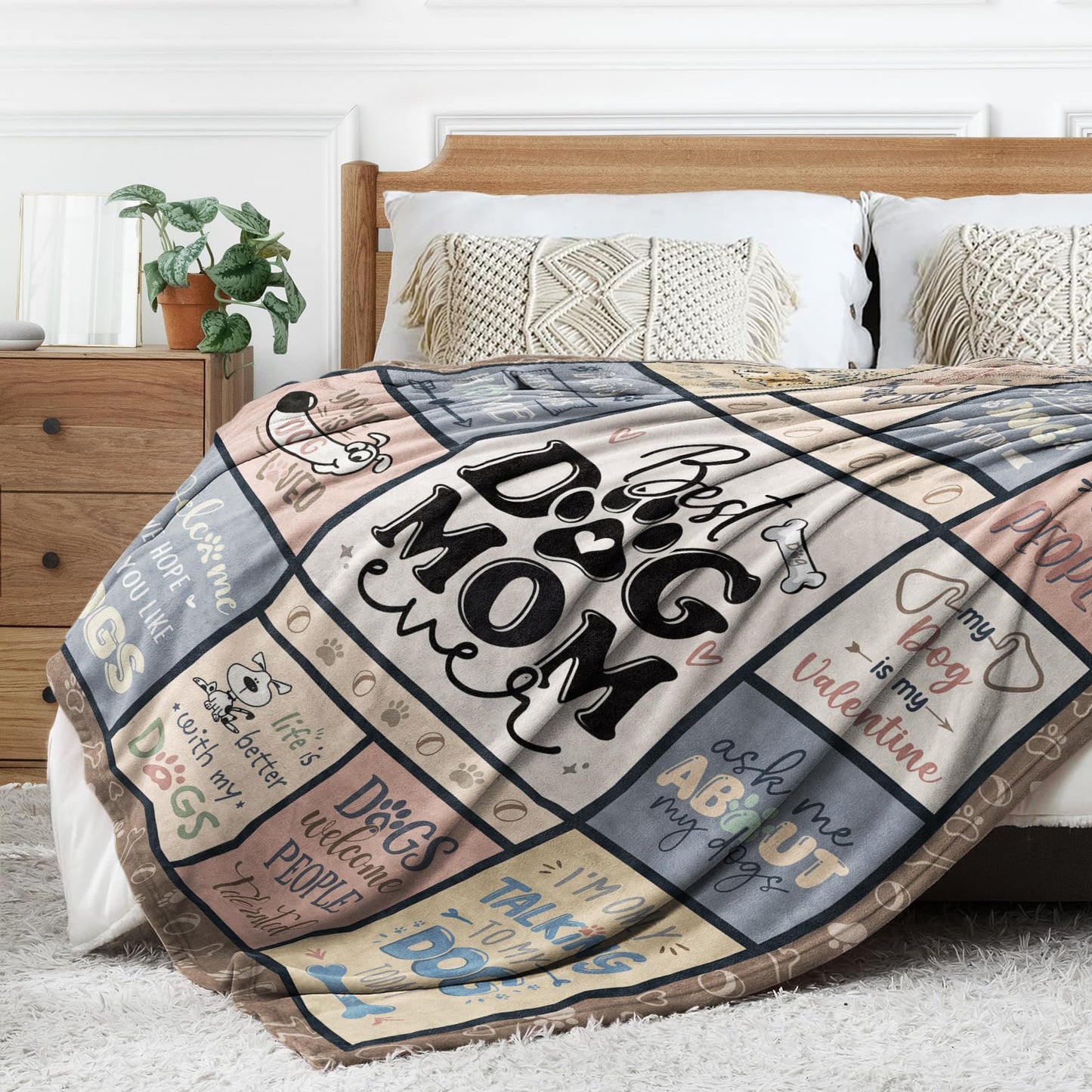 SteadStyle Dog Mom Gifts for Women – Best Ever Blanket for Pet Lovers, Funny Canine-Inspired Throw for Women, Cozy Present for Dog Owners on Birthday, Christmas, or Mother’s Day 60" x 50"