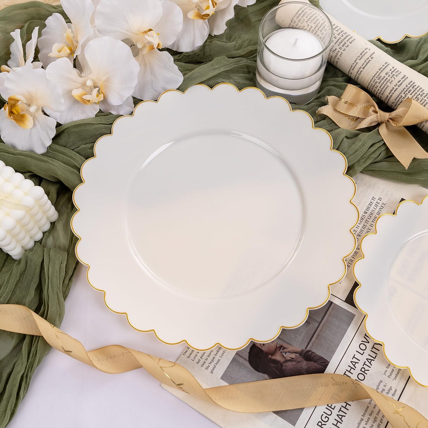 LIYH 60 Pcs Ivory and Gold Scalloped Plastic Plates - Disposable Fancy Combo Plates Includes 30 Dinner Plate 10.25" and 30 Dessert Plate 7.5" Plastic Heavy Weight Party Tableware Dishes