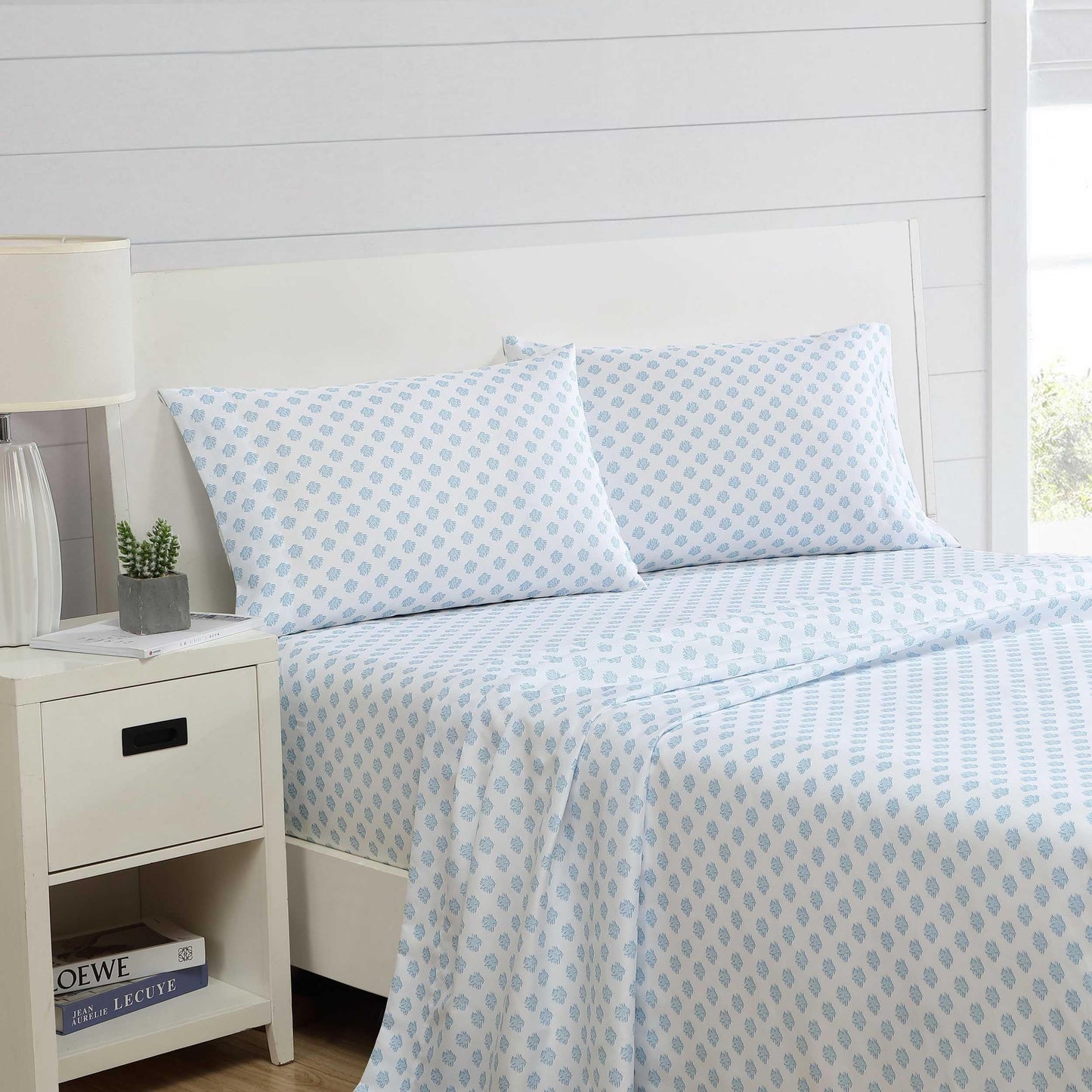 Nautica - Sheet Set, Breathable & Cooling Microfiber Bedding with Matching Pillowcase, Deep Pocket, Fully Elasticized (Coastal Coral Ocean Breeze Blue, Twin XL)
