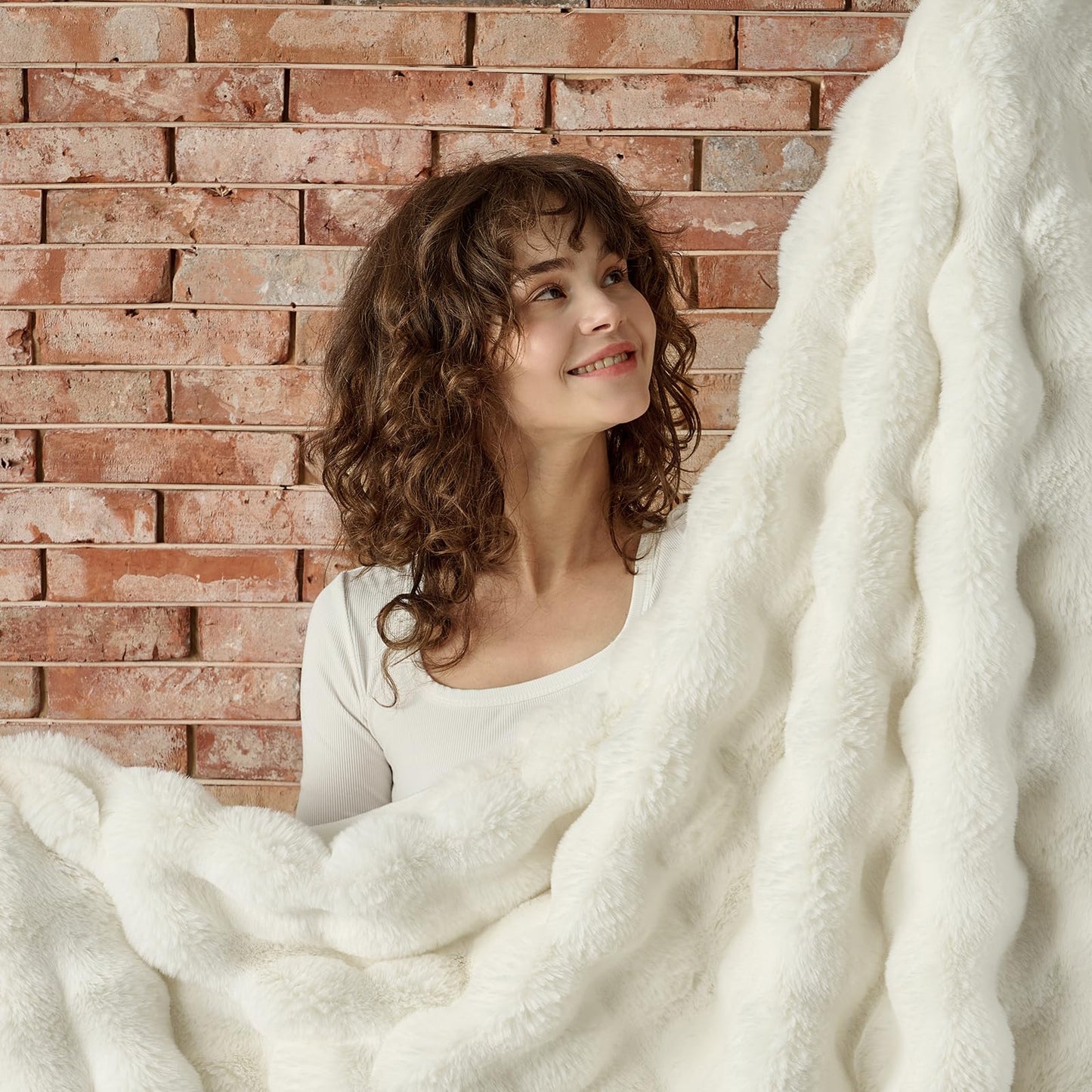 Lotus Karen Queen Size Faux Fur Blanket - Cream White Big Bubble Rabbit Fluff, 90x90 Inches