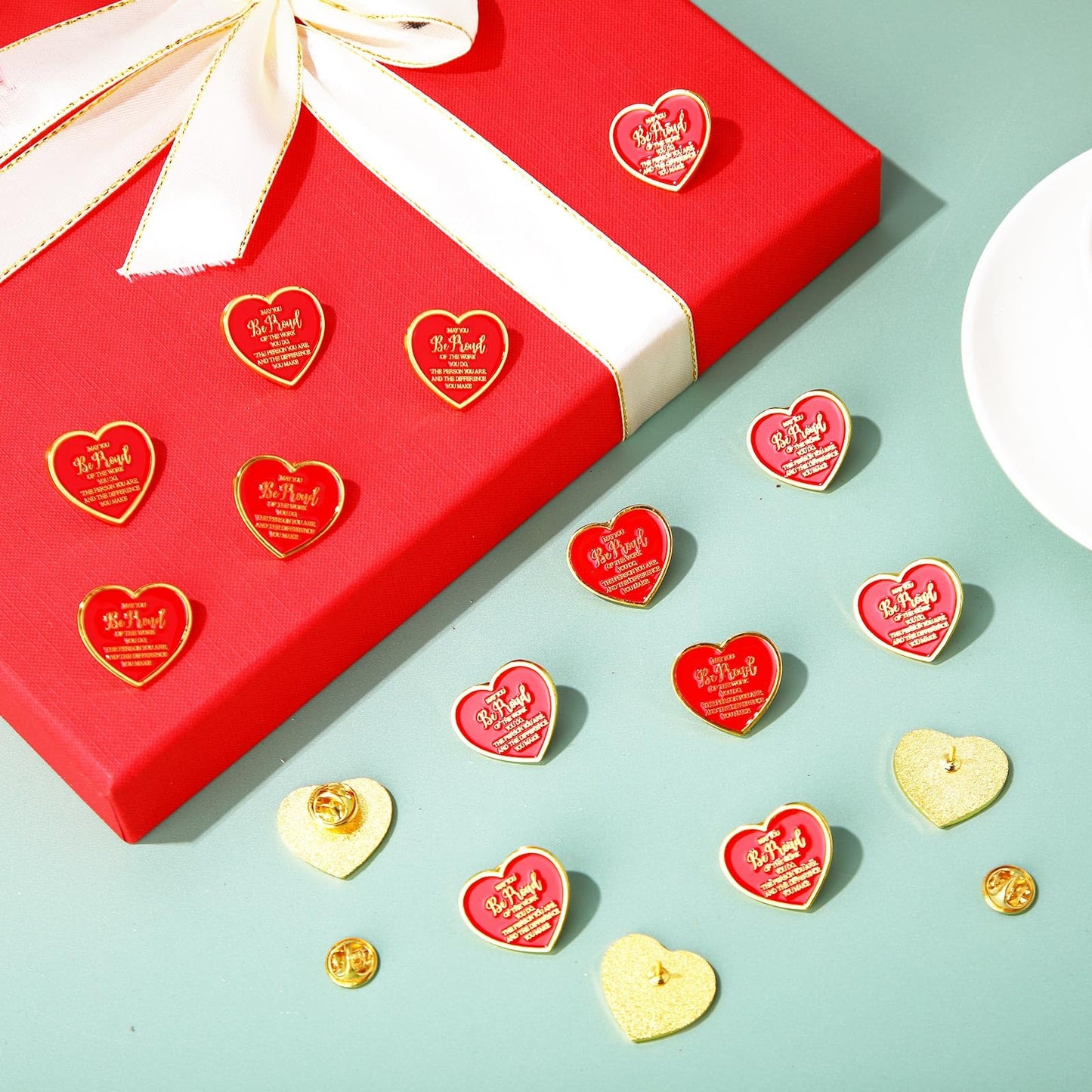Tondiamo 100 Pcs Employee of The Month Lapel Pins Recognition Heart Pin Bulk Teacher Nurse Appreciation Award Gifts Performance Reward Gift for Staff Coworker Volunteer Team Retirement Valentine's Day