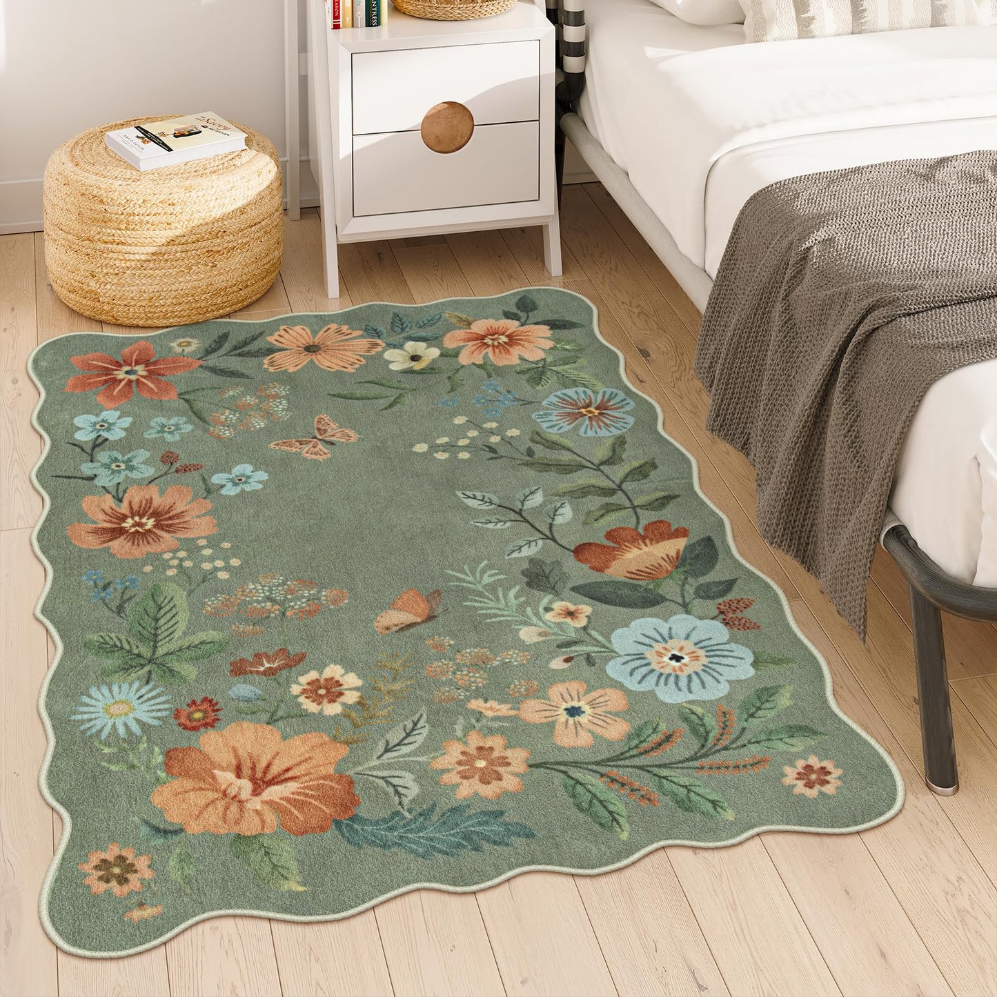 Lahome Floral Washable Rugs, 4X6 Rug for Bedroom Ultra-Thin Soft Dining Room Rug, Non-Slip Living Room Rugs Stain Resistant Boho Rug Lightweight Flore Throw Rug for ‎Office (4x6ft,Green)