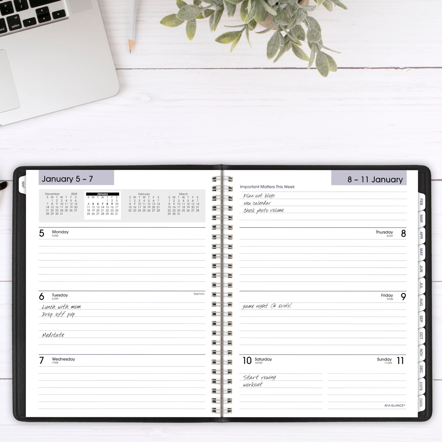 AT-A-GLANCE 2026 Planner, Weekly & Monthly, 7" x 8.75", Medium, Refillable, Executive, DayMinder, Black (G5450026)