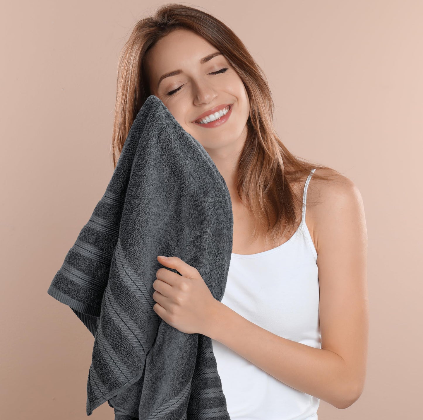 Utopia Towels 4 Pack Premium Extra Large Bath Towels Set, (30 x 60 Inches) 100% Ring Spun Cotton, Lightweight and Highly Absorbent Quick Drying Towels, Perfect for Daily Use (Grey)
