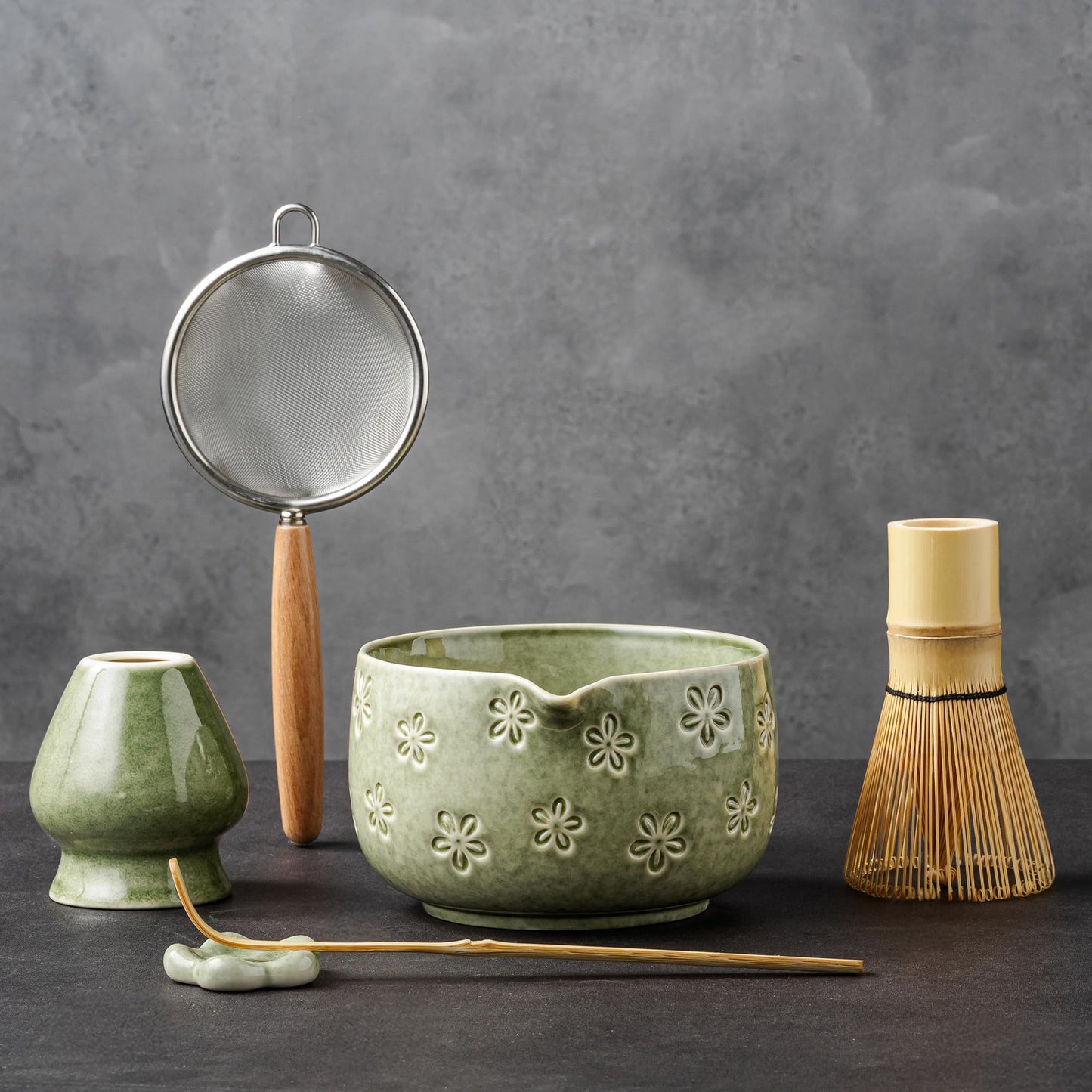 Veraelle Matcha Whisk Set, Ceramic Matcha Set, 6 Pcs Matcha Kit Includes Matcha Bowl, Matcha Whisk with Holder, Bamboo Scoop, Scoop Rest, Sifter, Ceremonial Matcha Tea Set, Perfect Gifts, Green