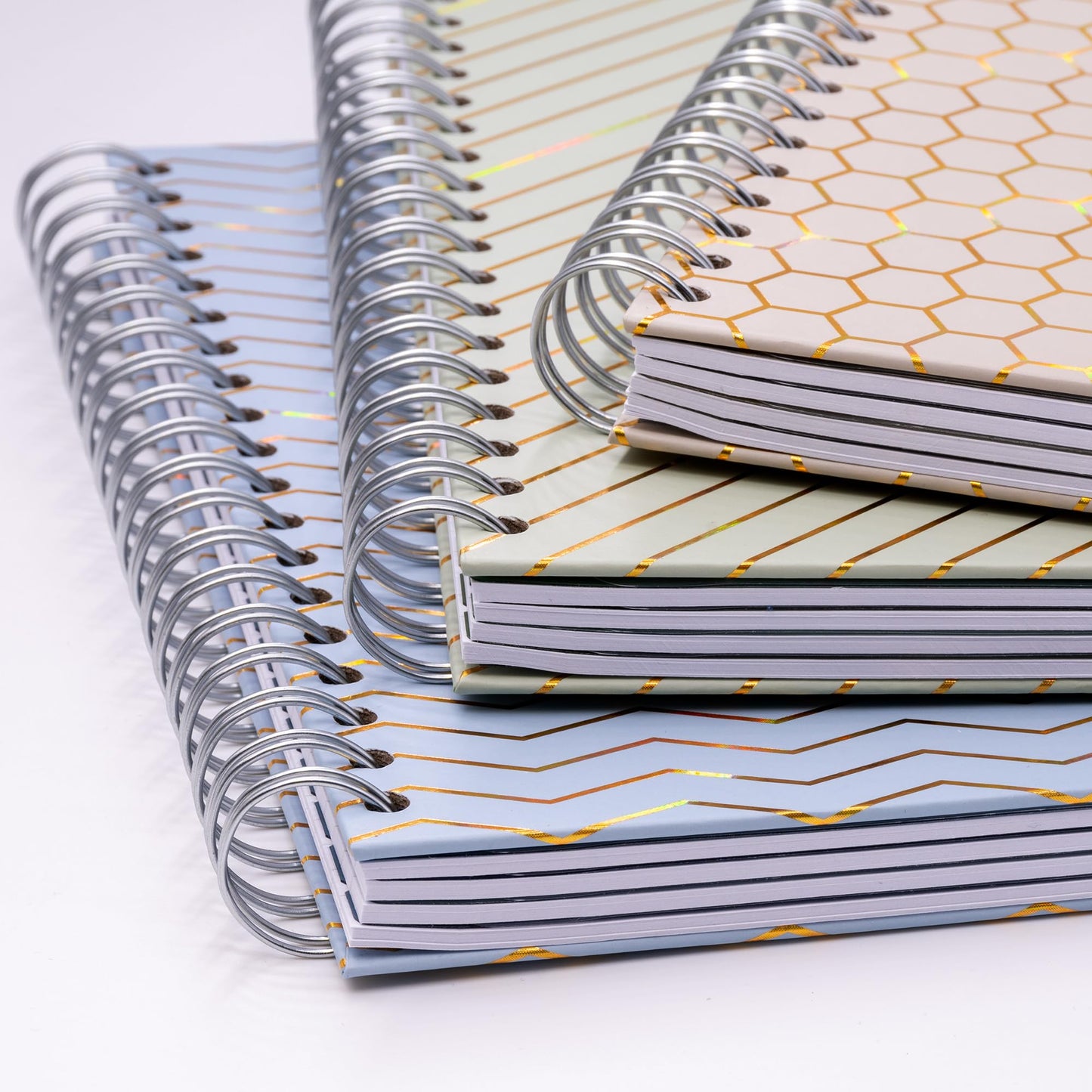 Pukka Pad Haze B5 Notebook – Pack of 3 Wirebound Notebooks with 5 Repositionable Dividers with Storage Pockets and Tabs for Organisation and Personalisation – 200 Pages, 100 Sheets of 80GSM Paper