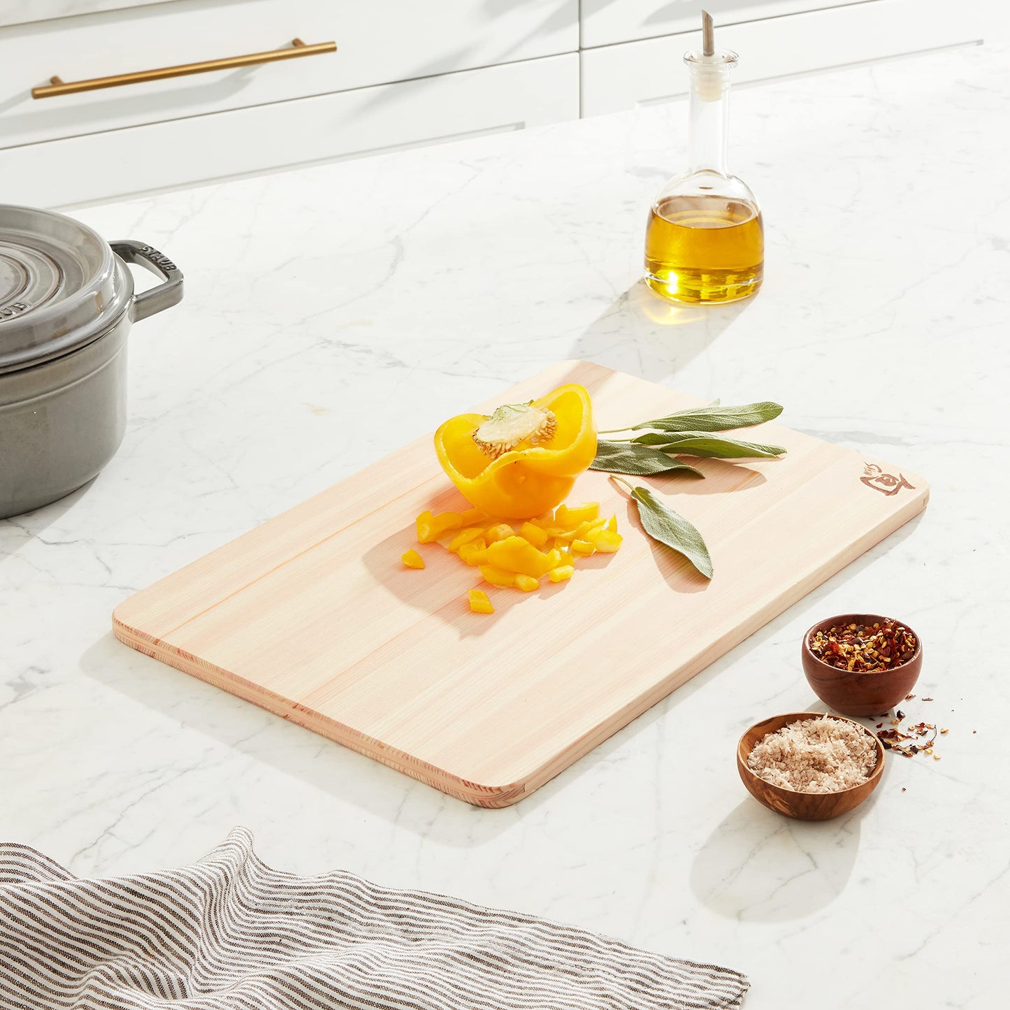 Shun Hinoki Cutting Board - Medium - 15.75" x 10.75" x 0.5"