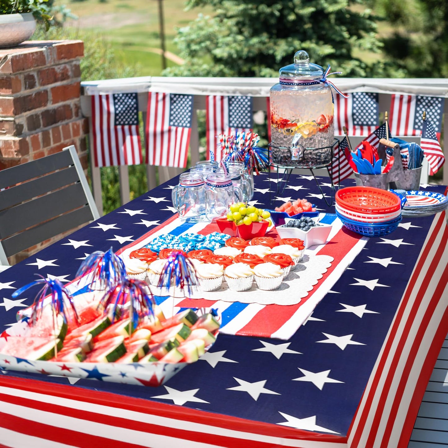 Oudain 2 Pcs 4th of July Table Cover Stretch Tablecloth 6 Feet Red White and Blue Star Memorial Day Spandex Table Clothes Patriotic Party for 250th Anniversary Independence Day Party Celebration