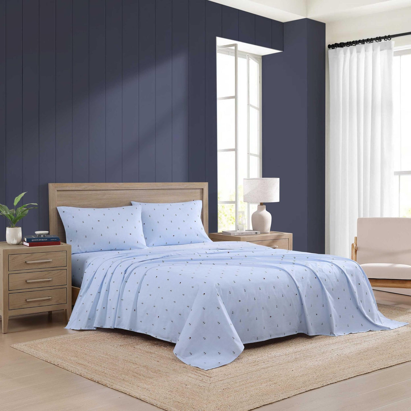Tommy Hilfiger – Queen Size Sheet Set, Soft Cotton Percale Bedding with Crisp Cooling Comfort, Deep Pocket Fitted Sheet with Matching Pillowcases, Americana Decor (Nautical Anchor Light Blue)