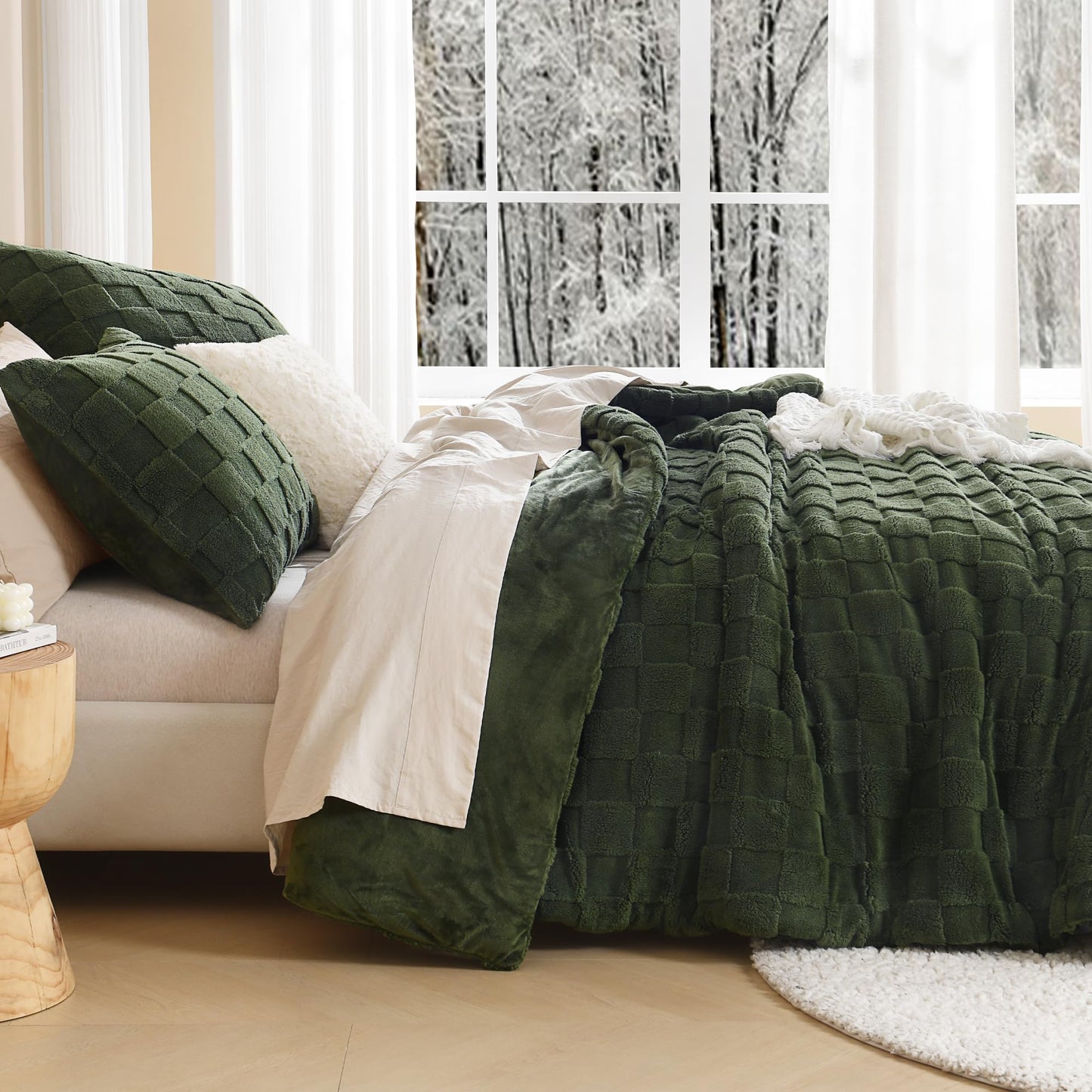 Litanika Fluffy Queen Size Comforter Set Olive Green, 3 Pieces Warm Sherpa Fleece Winter Bedding Set, Jacquard Checkered Plush Fuzzy Blanket Bed Set(1 Comforter, 2 Pillowcases)