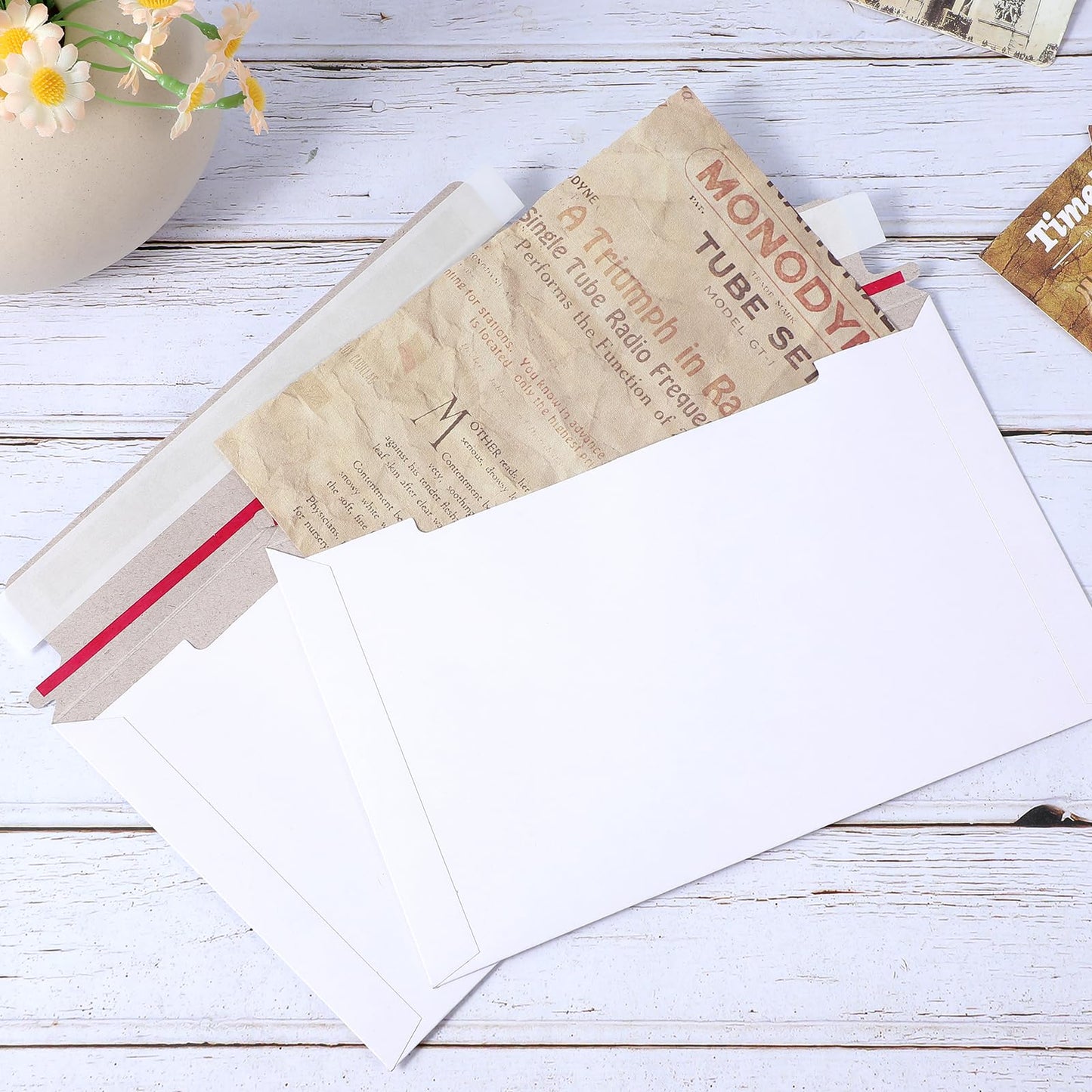 200 Pack 6.5x4.5 inch Rigid Mailer Self Seal Photo Document Mailers, Stay Flat White Cardboard Shipping Envelopes White Photography Mailers for CD, Photos, Document