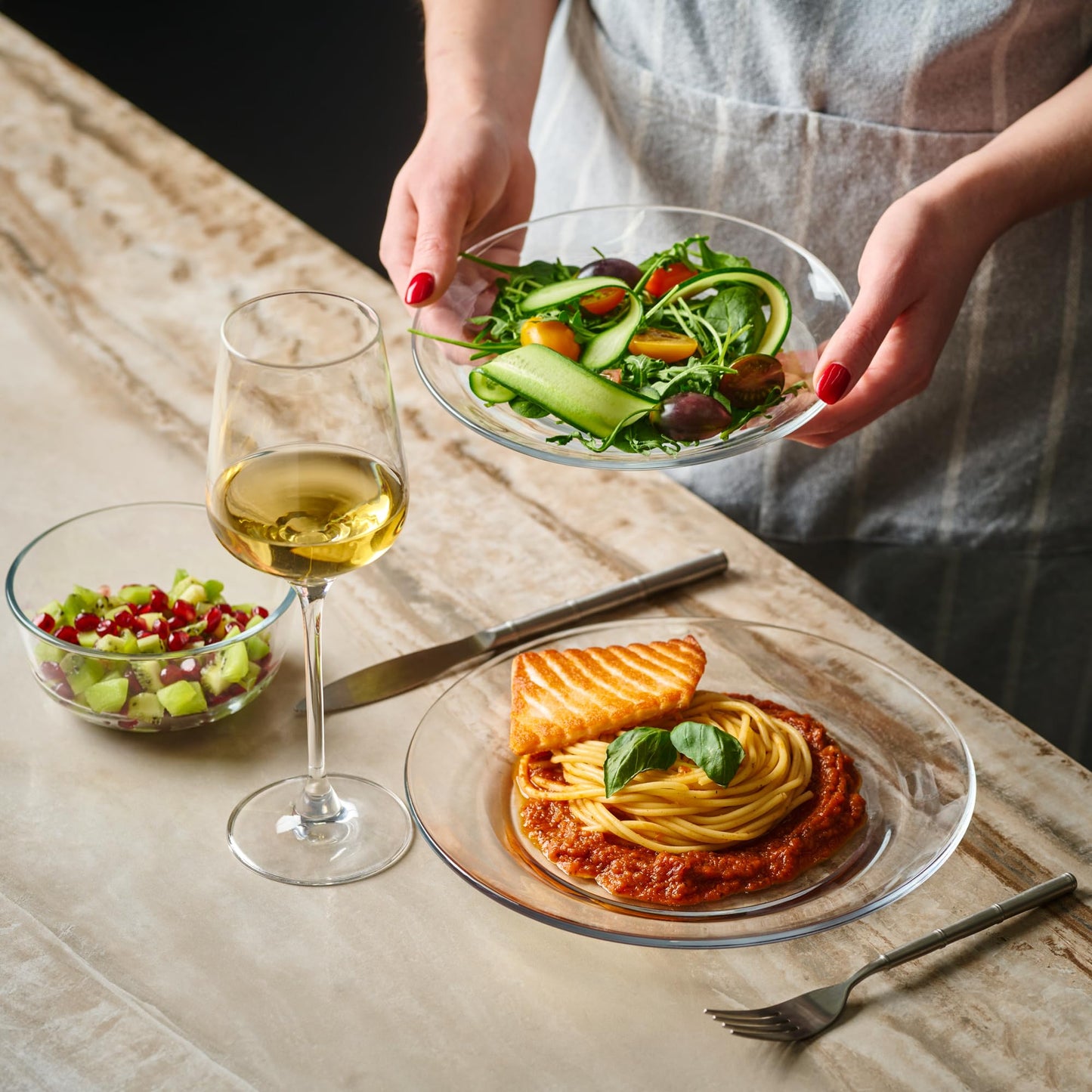 12pc Glass Dinnerware Set - Sleek Round Clear Glass Plate and Bowl Sets - Dishwasher Safe, Bread & Butter Dinner, Dessert, Salad Plates & Serving Cereal Soup Bowls Dishes for Kitchen Dining & Parties