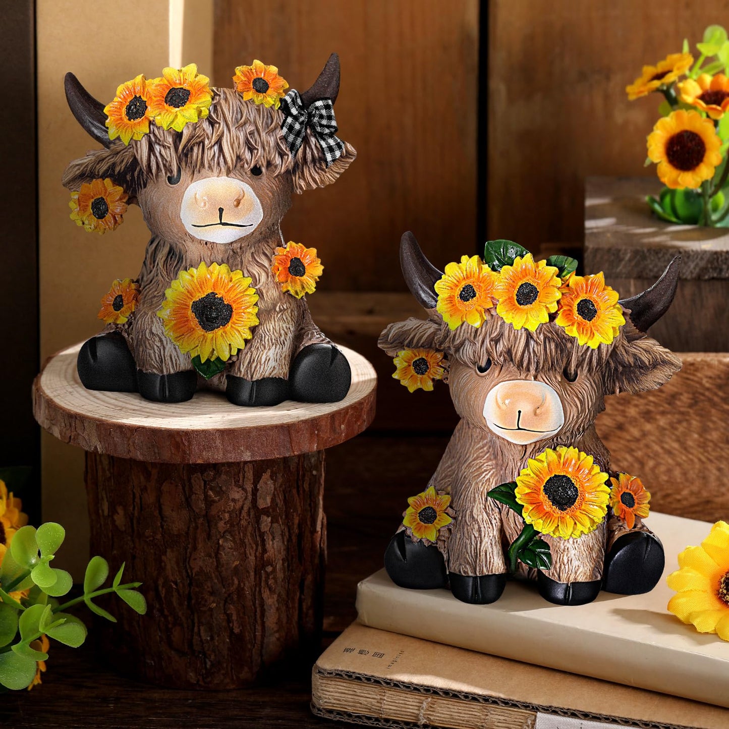 Wesiti 2 Pcs Summer Sunflower Highland Cow Figurines Gifts, Cute Highland Cow Statue Farmhouse Desk Decorations Resin Gnomes Scottish for Spring Home Garden Kitchen Office Decor