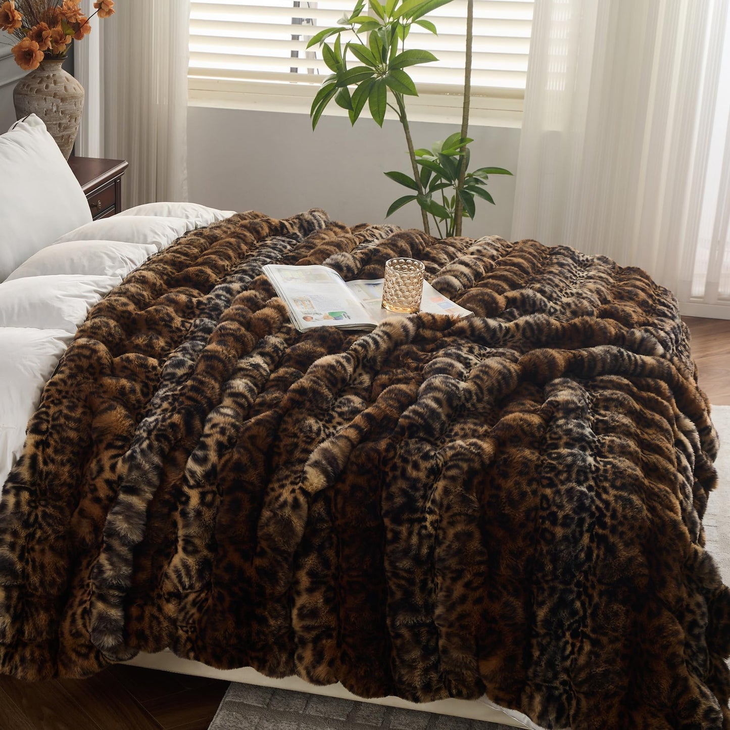 RYNGHIPY Faux Fur Blankets for Couch Bed Fluffy Warm Thick Throw Blanket for Bedroom Living Room Soft Cozy Plush Decorative Bubble Furry Blanket Cheetah Print Blanket (Leopard-Coffee, 51''x63'')