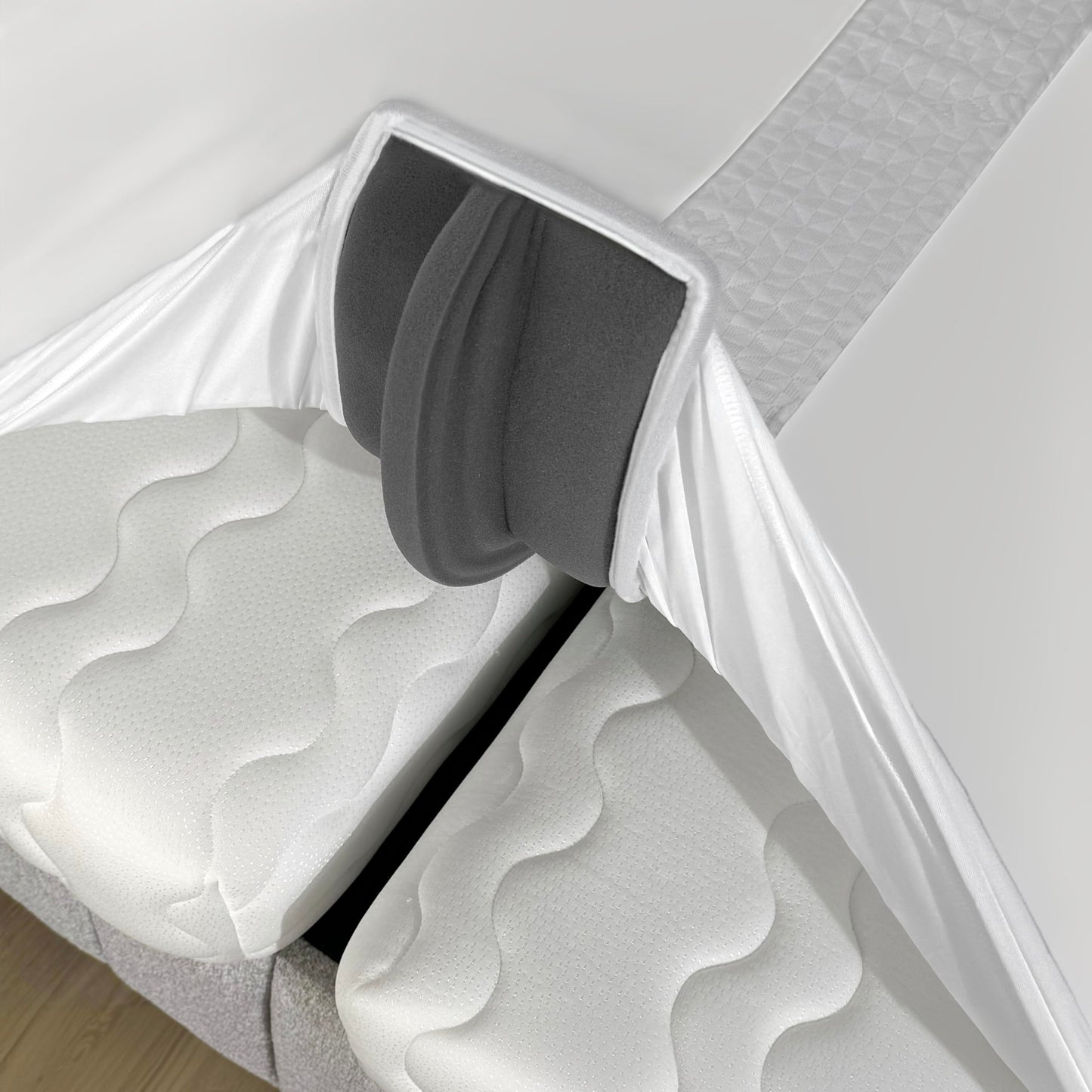 EPHEDORA 3-in-1 Fitted Sheet Attached Bed Bridge Twin (XL) to King Converter Kit with Sheet Strap Set | Split King Gap Filler for Adjustable Bed | White