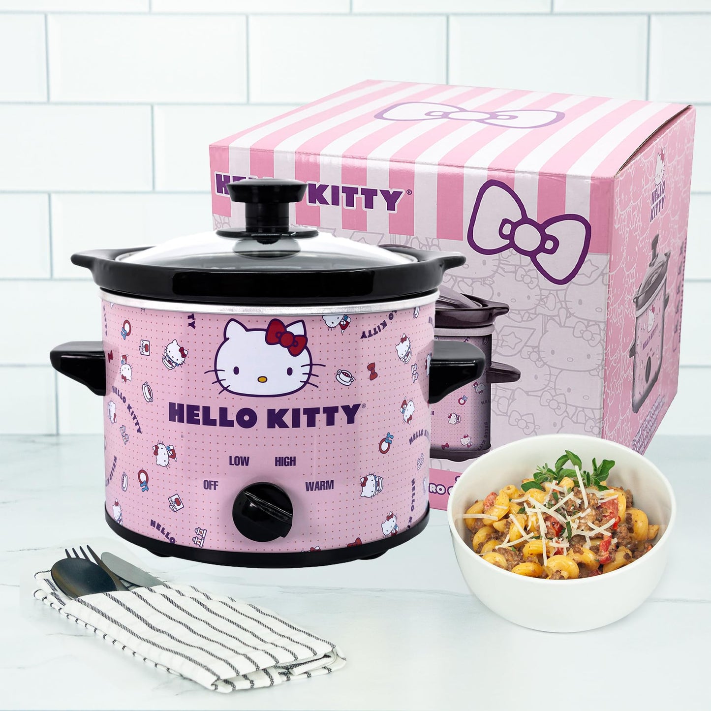 Uncanny Brands Hello Kitty 2qt Slow Cooker - Cook With Your Favorite Sanrio Characters