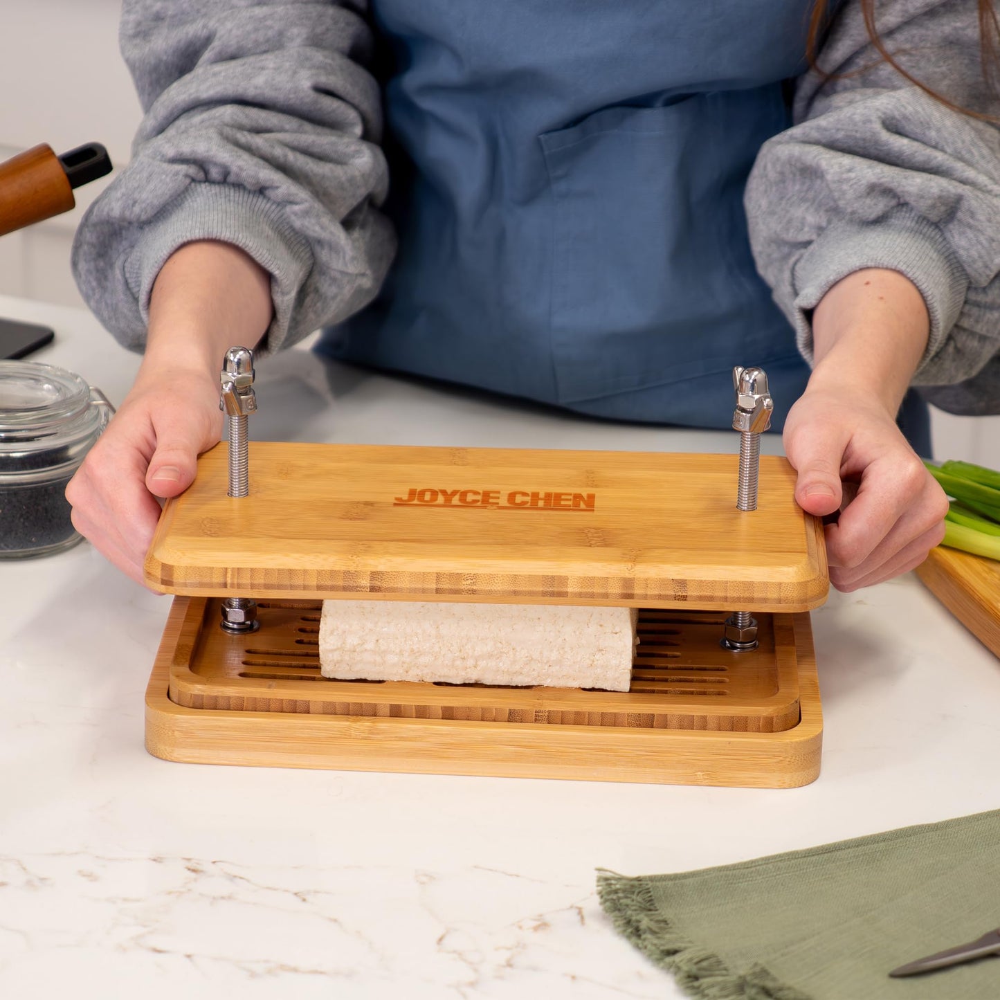 Joyce Chen Bamboo Tofu Press, Built-In Drainage Grate & Removable Drip Tray, Adjustable Dual Tension Screws, Easily Remove Water from Tofu, Mess-Free Tofu Drainer